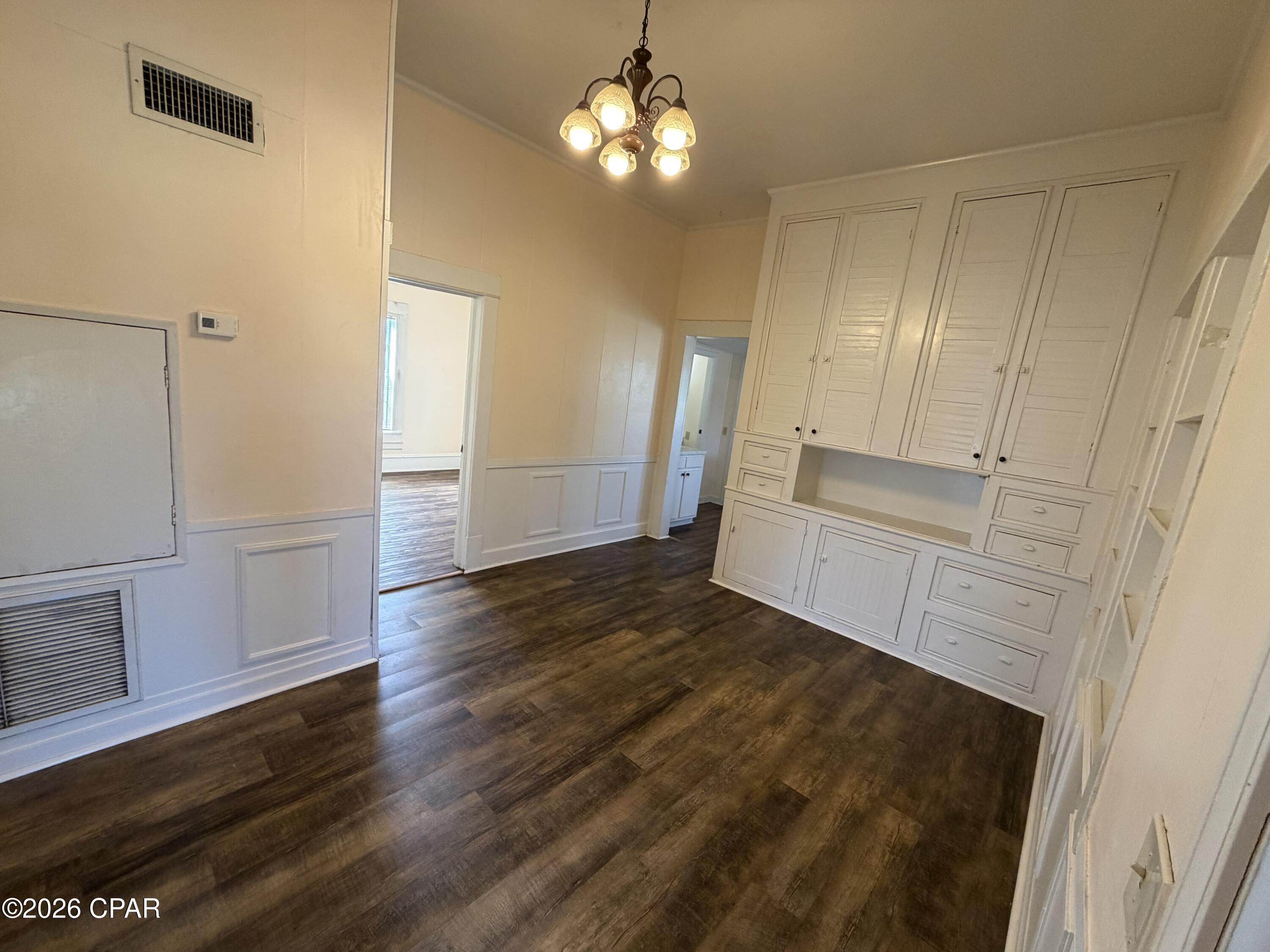 Image 11 For 1002 Indiana Avenue