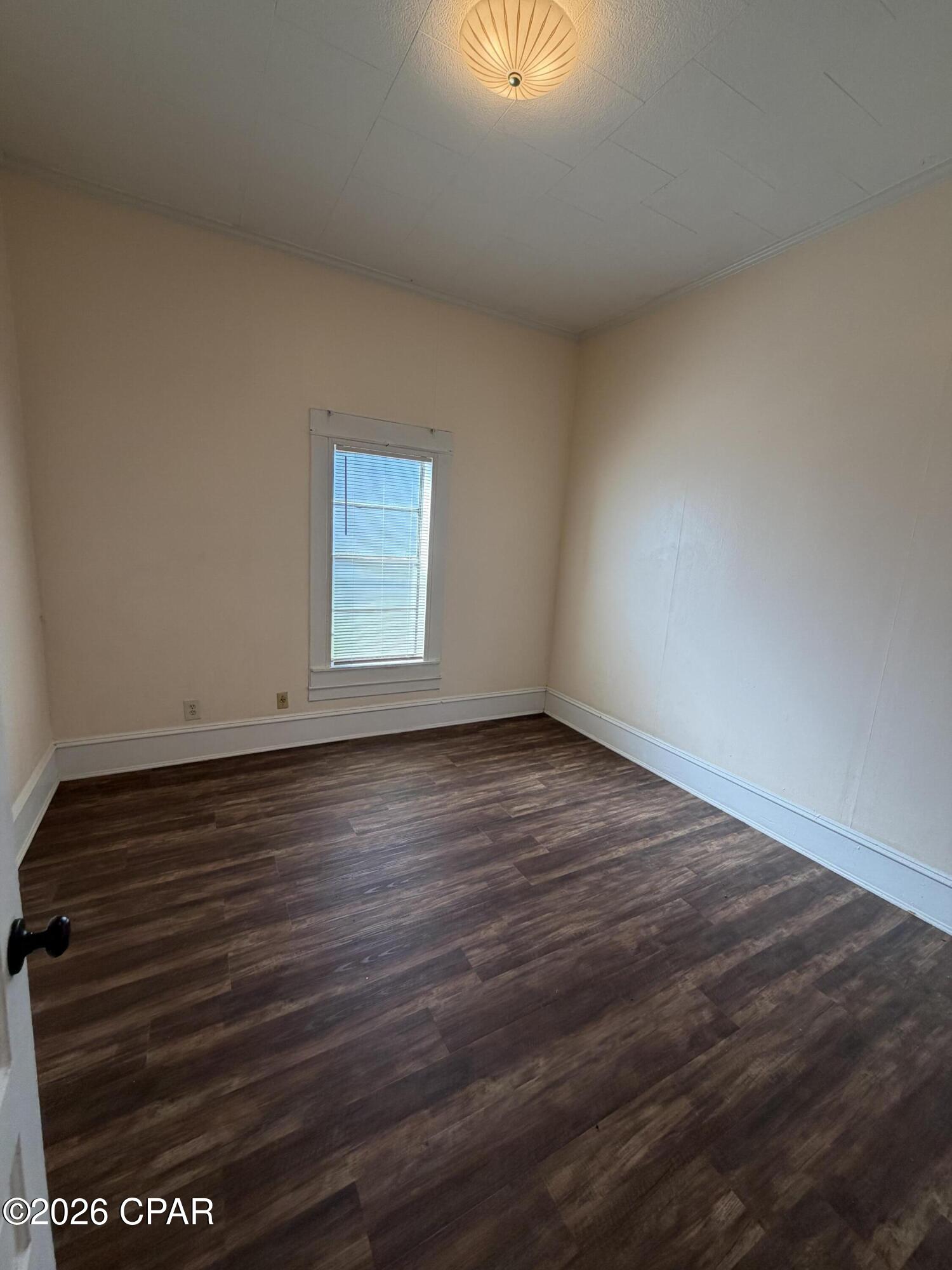 Image 12 For 1002 Indiana Avenue