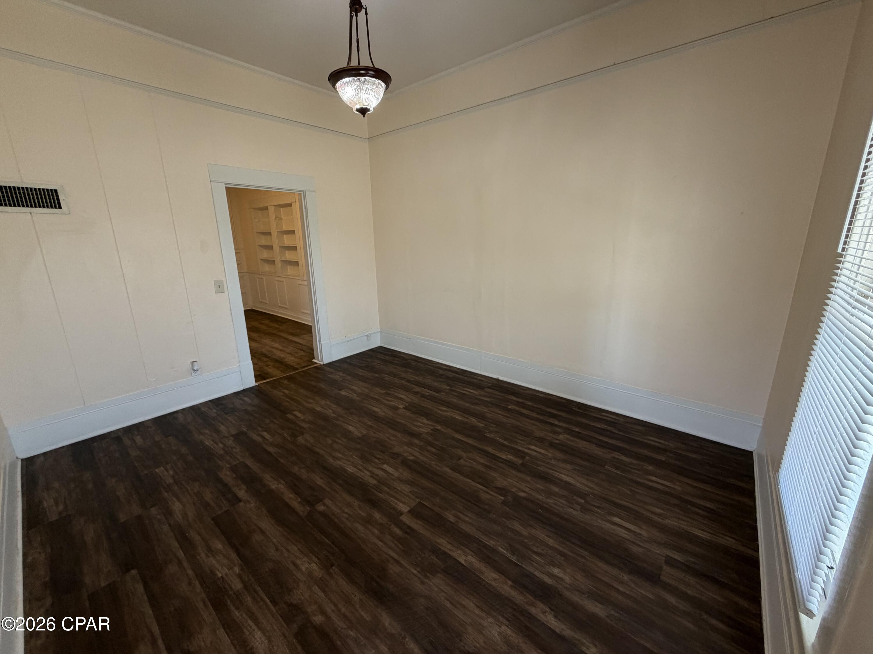 Image 2 For 1002 Indiana Avenue