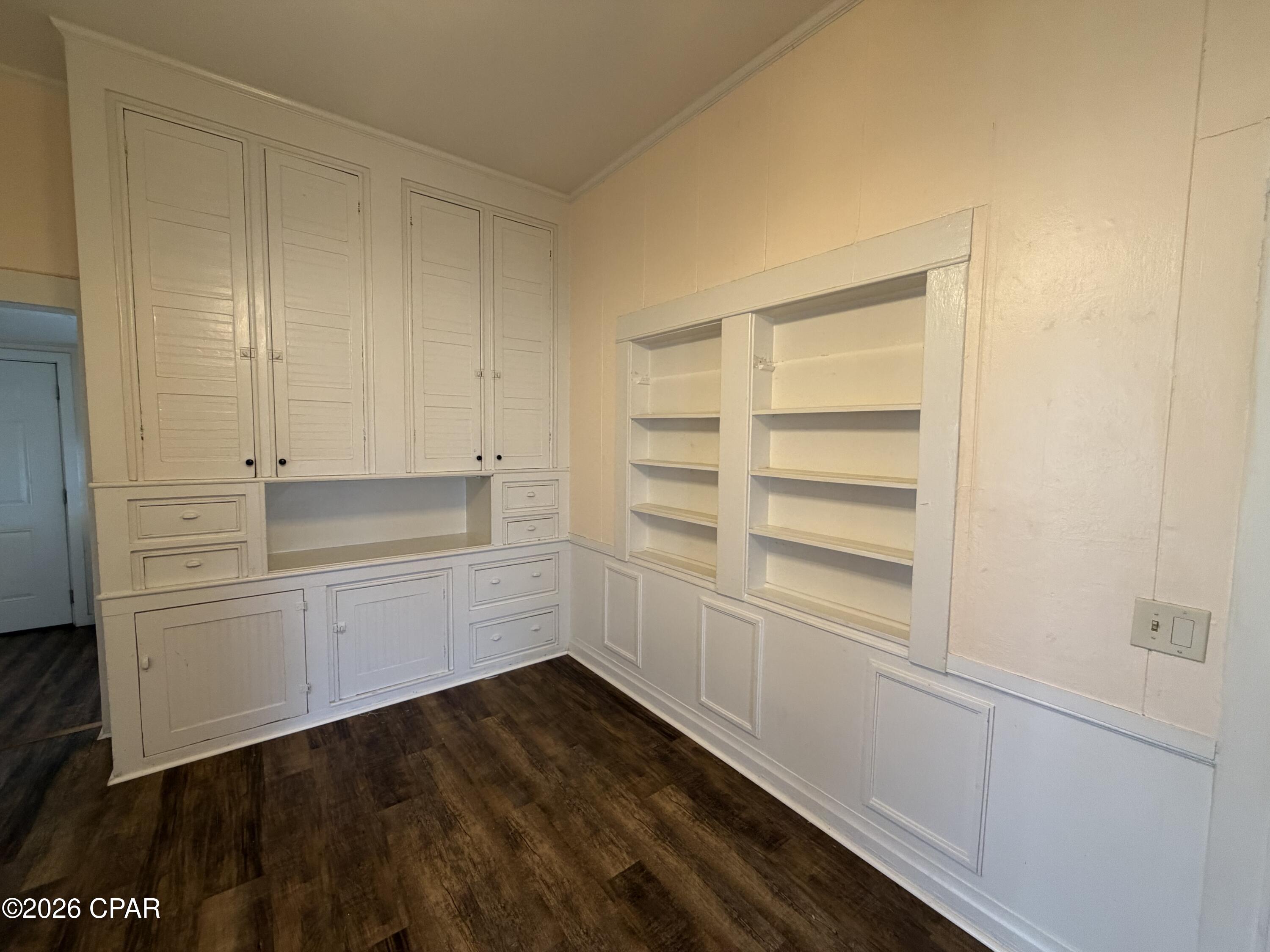 Image 7 For 1002 Indiana Avenue