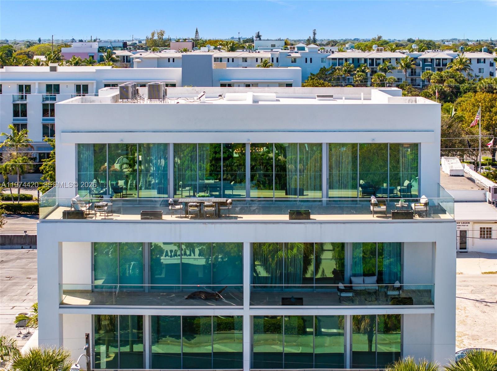 246 Ne 6Th Avenue Condo