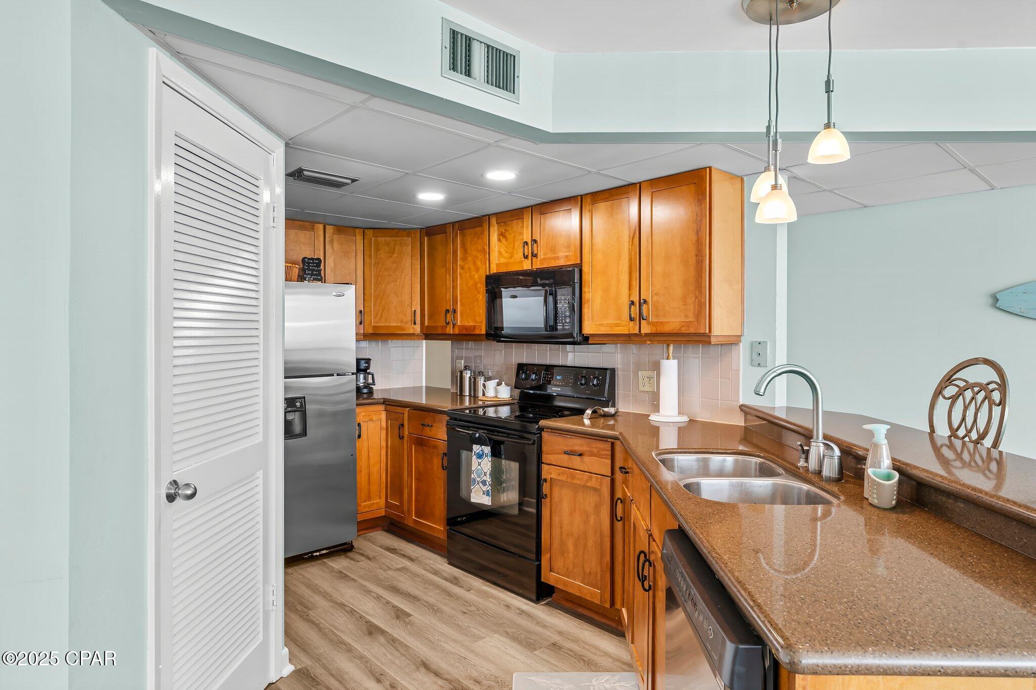 Image 11 For 17155 Front Beach Road W604