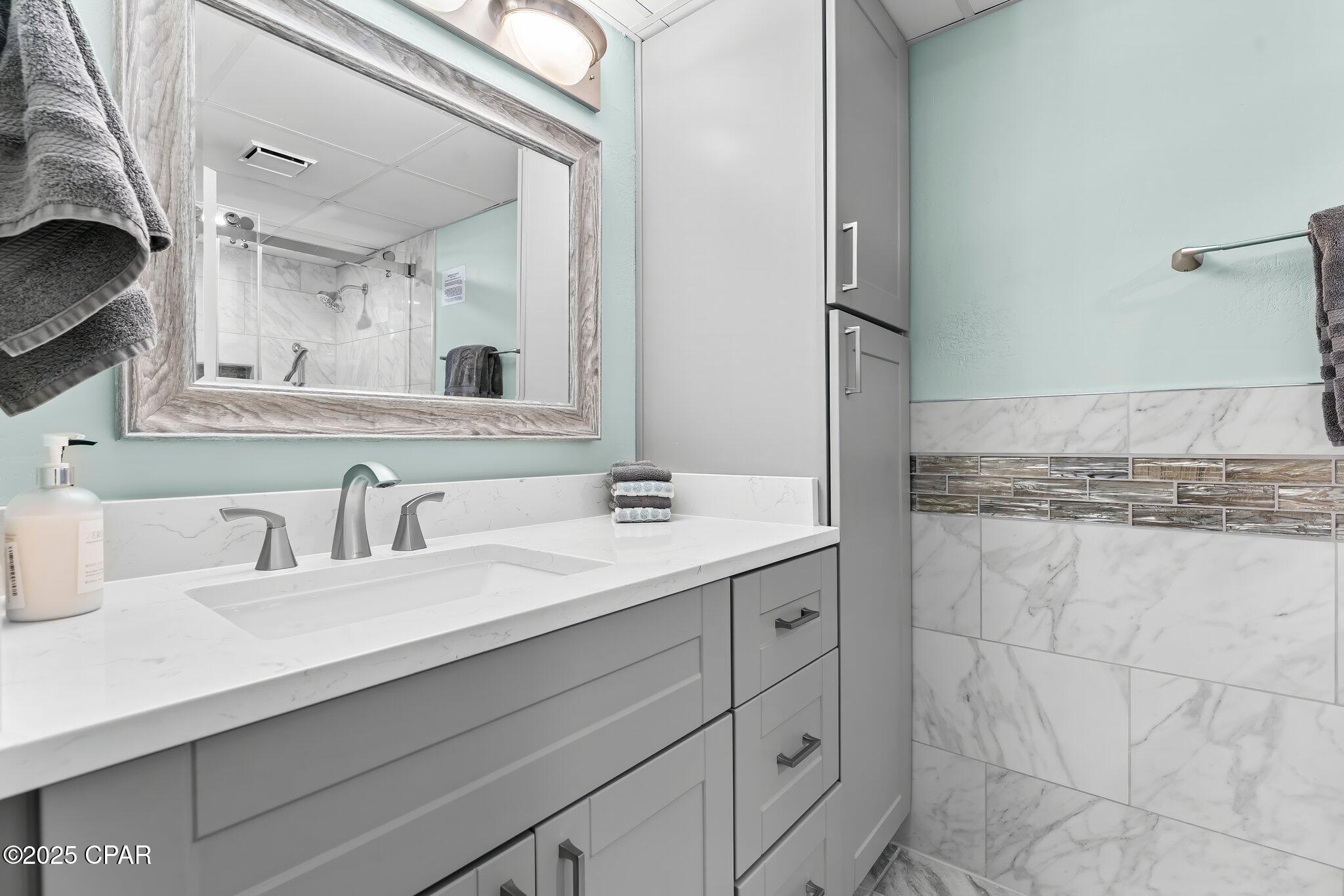 Image 18 For 17155 Front Beach Road W604