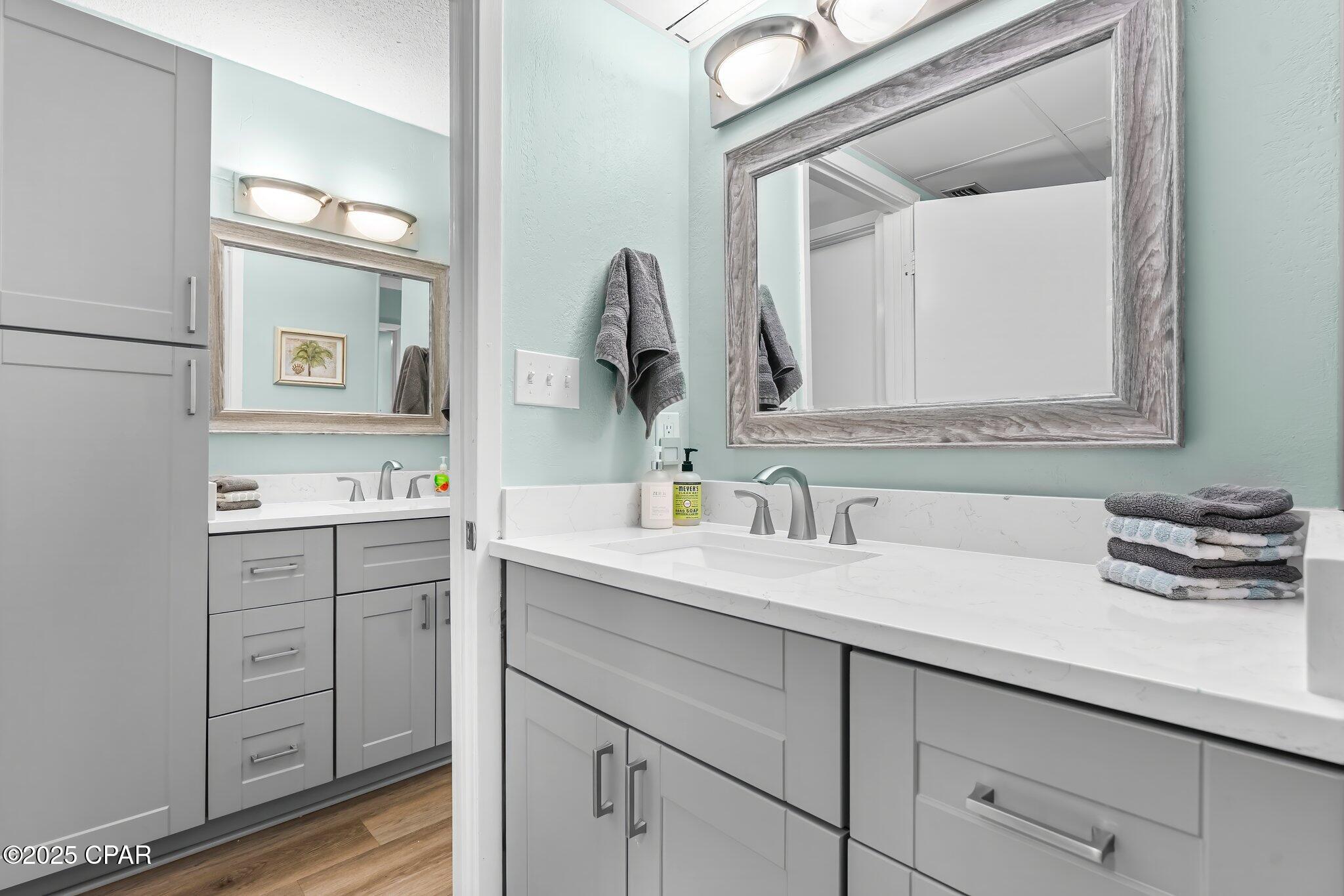 Image 19 For 17155 Front Beach Road W604