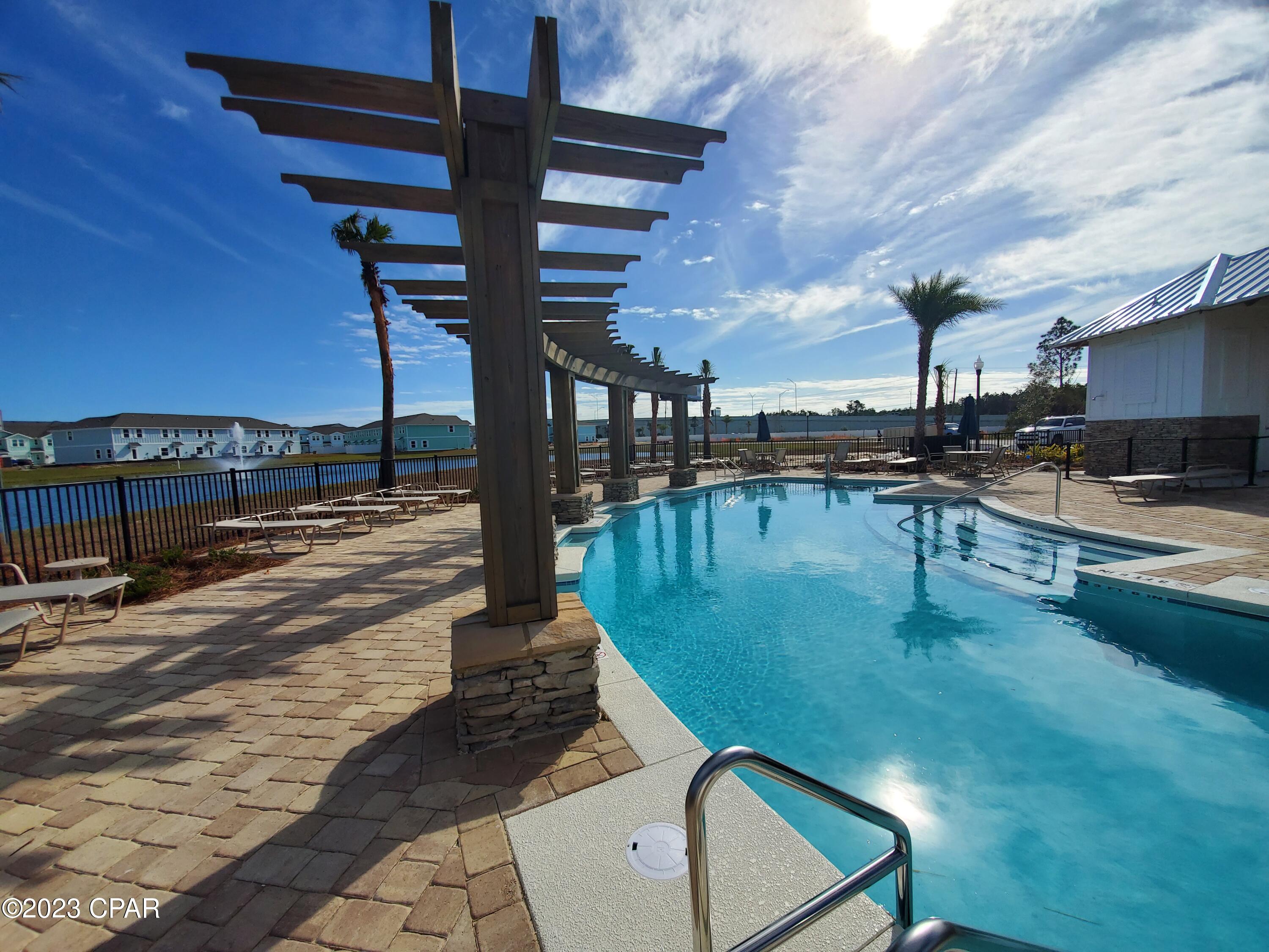 Image 2 For 7652 Shadow Lake Drive