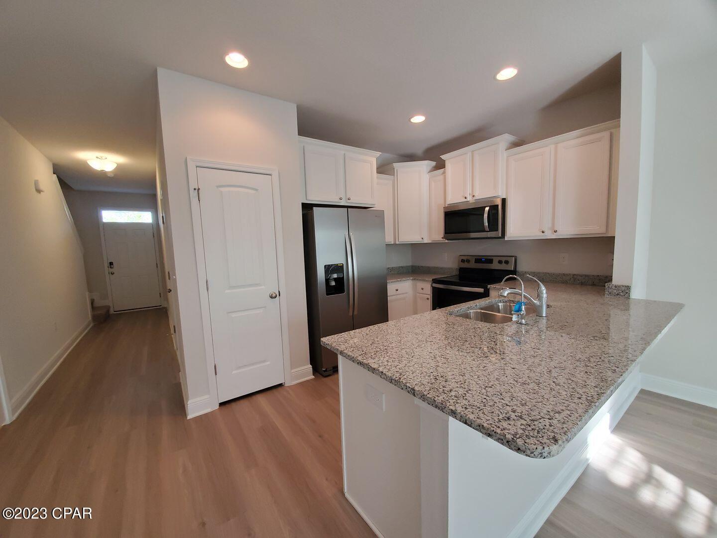 Image 4 For 7652 Shadow Lake Drive