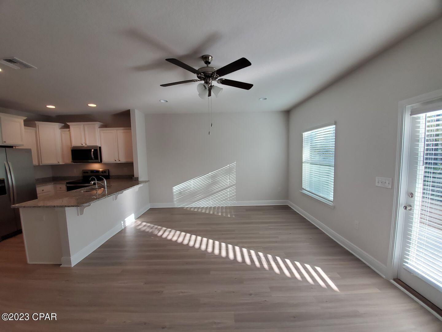 Image 7 For 7652 Shadow Lake Drive