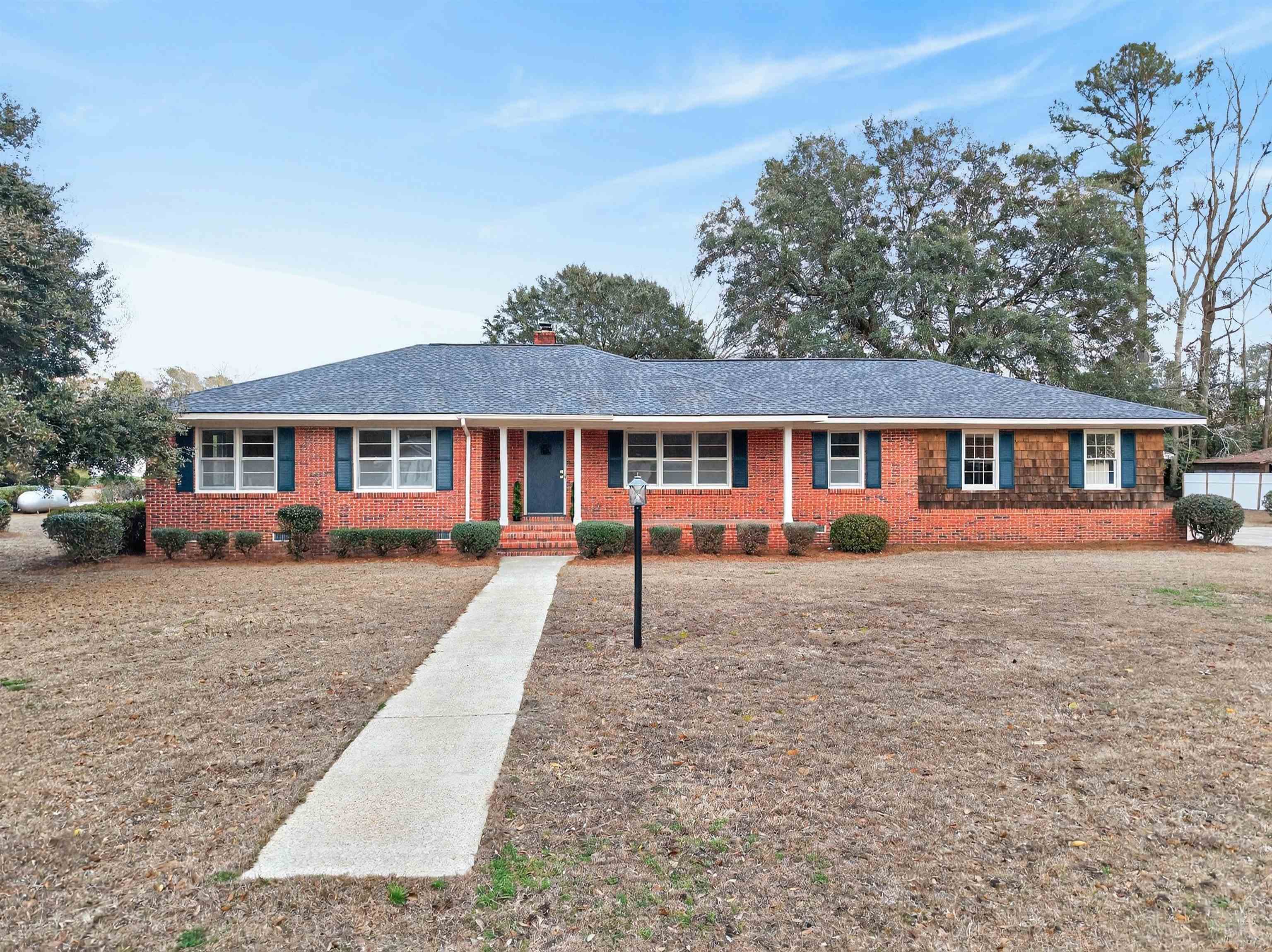 200 Oliver St. Hemingway, SC 29554