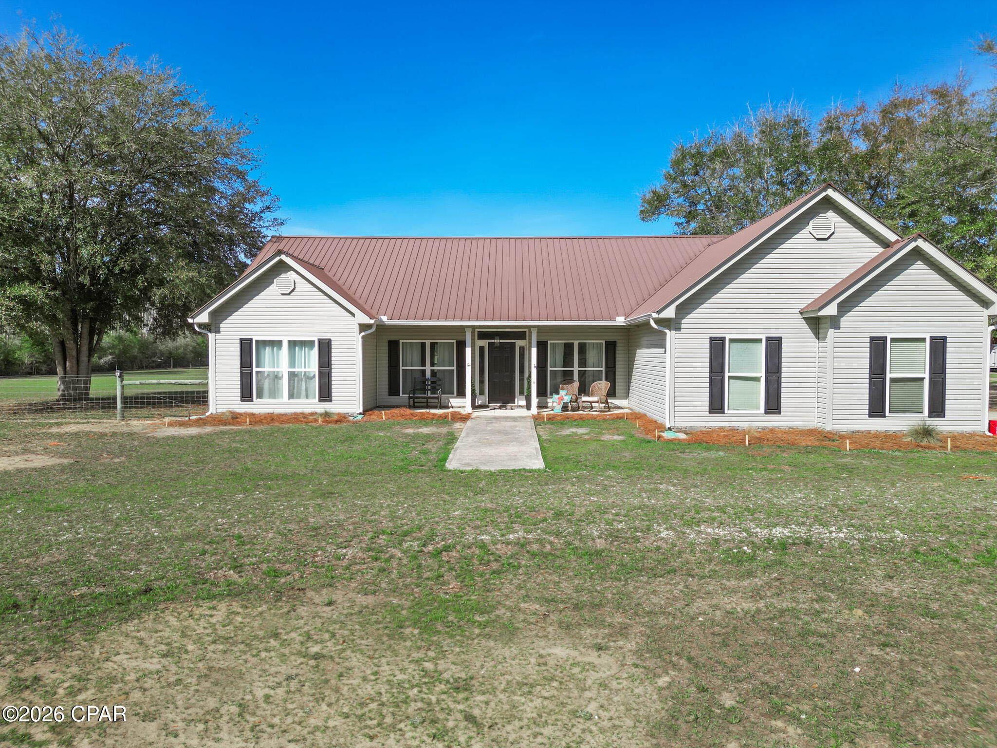 Image 4 For 21260 Oak Tree Road