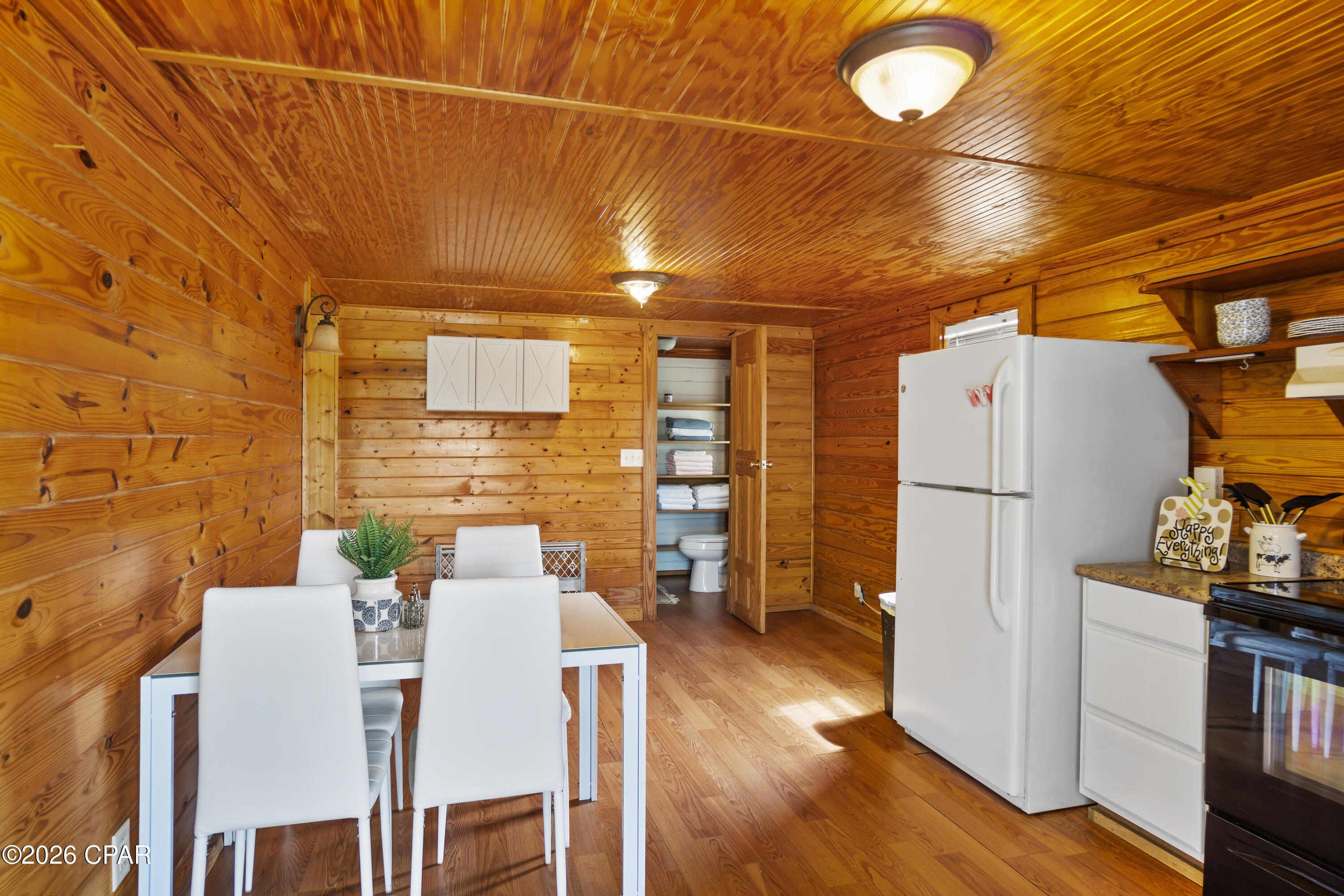 Image 57 For 21260 Oak Tree Road