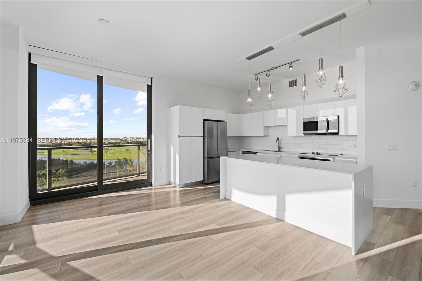 Mondrian Hallandale