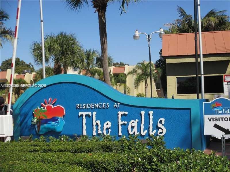 Residences @ The Falls Co