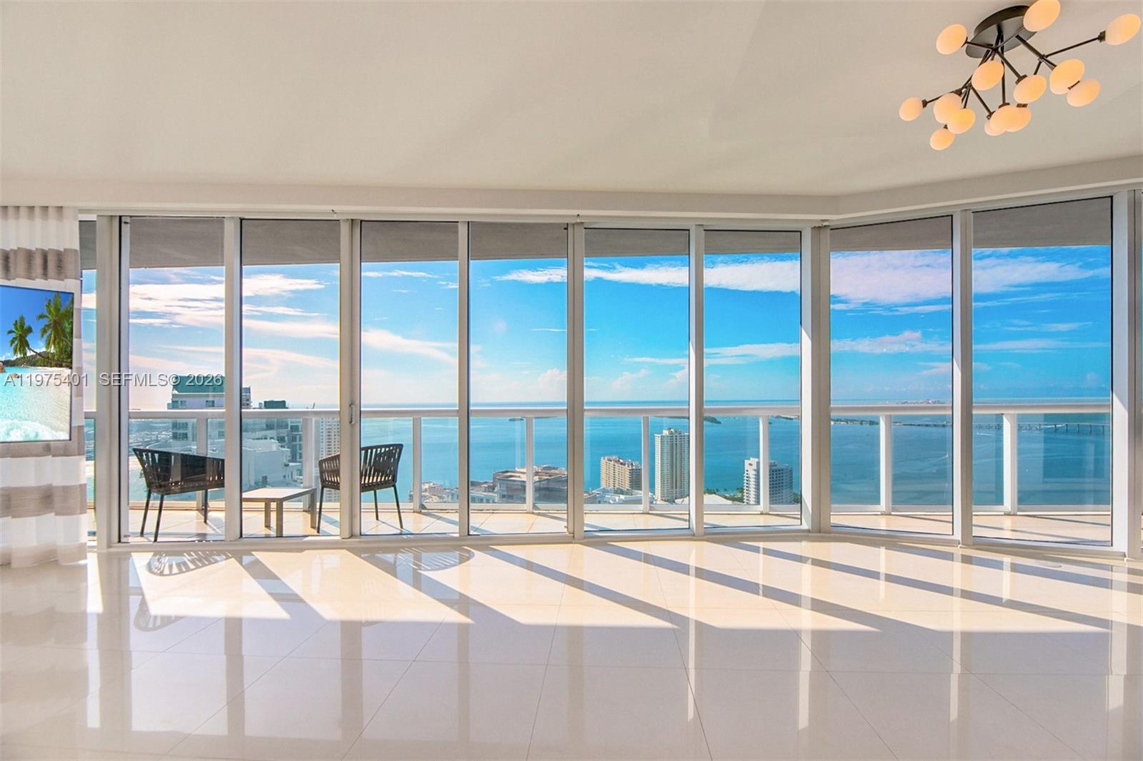 Iconbrickell Condo No 1