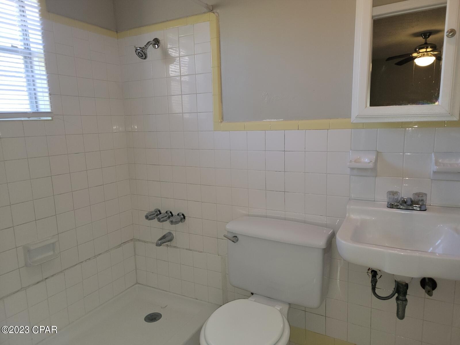 Image 6 For 2319 16th Court