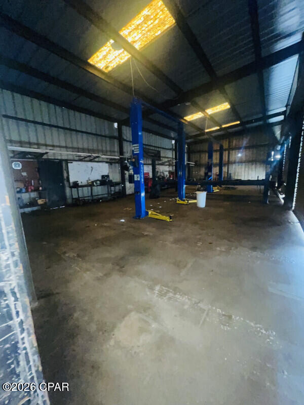 Image 2 For 606 Hwy 90  