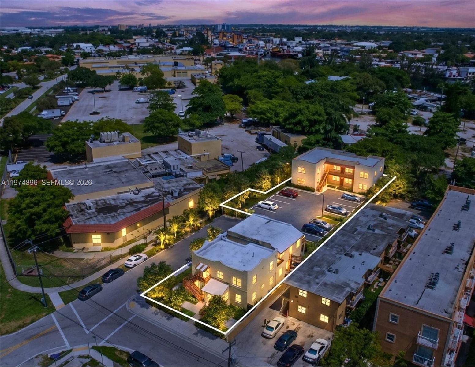 Paradise Park Amd Pl