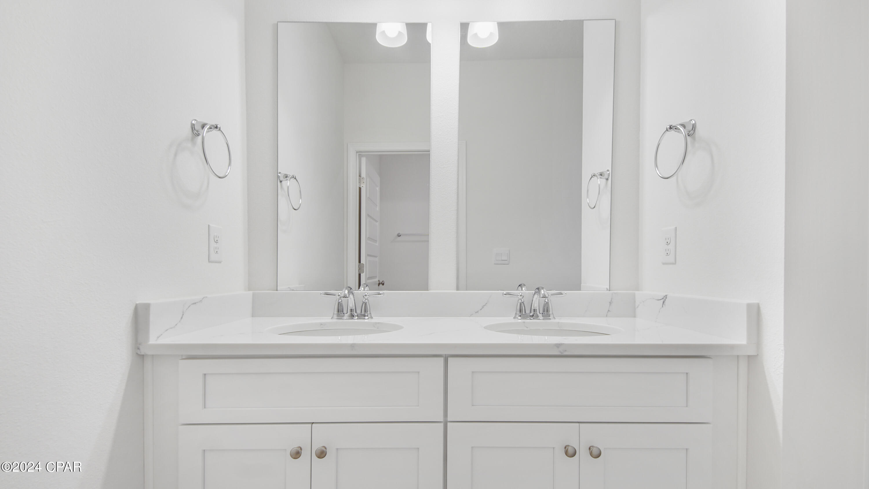 Image 45 For 593 Hancock Way