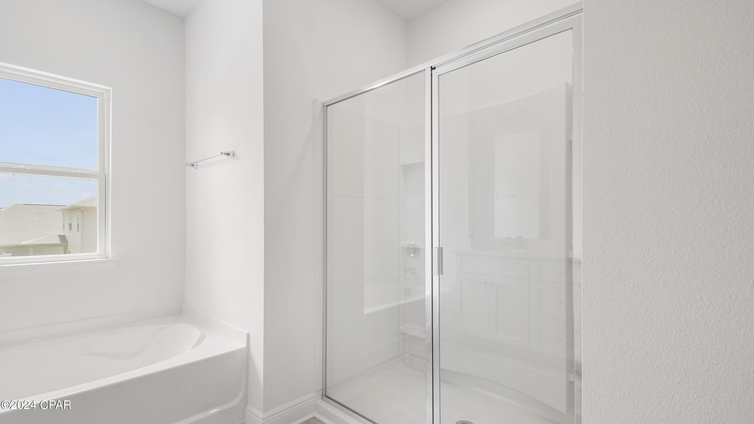 Image 27 For 586 Hancock Way