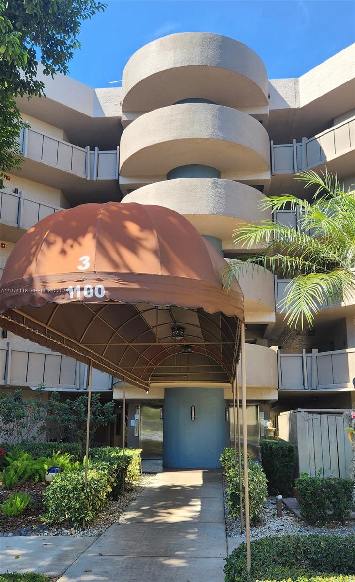 Colony Point 3 Condo