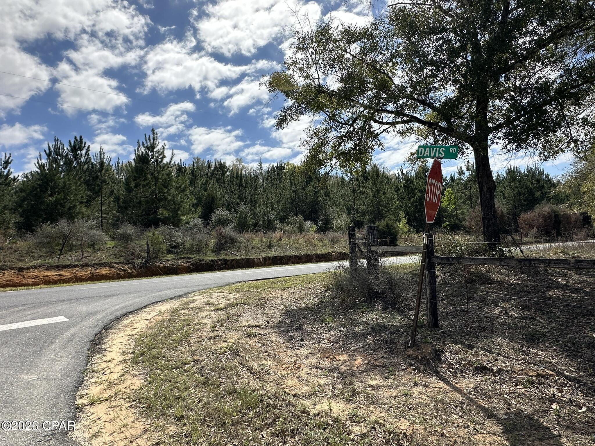 Details for Tract#6409 Davis Road River Road, Caryville, FL 32427