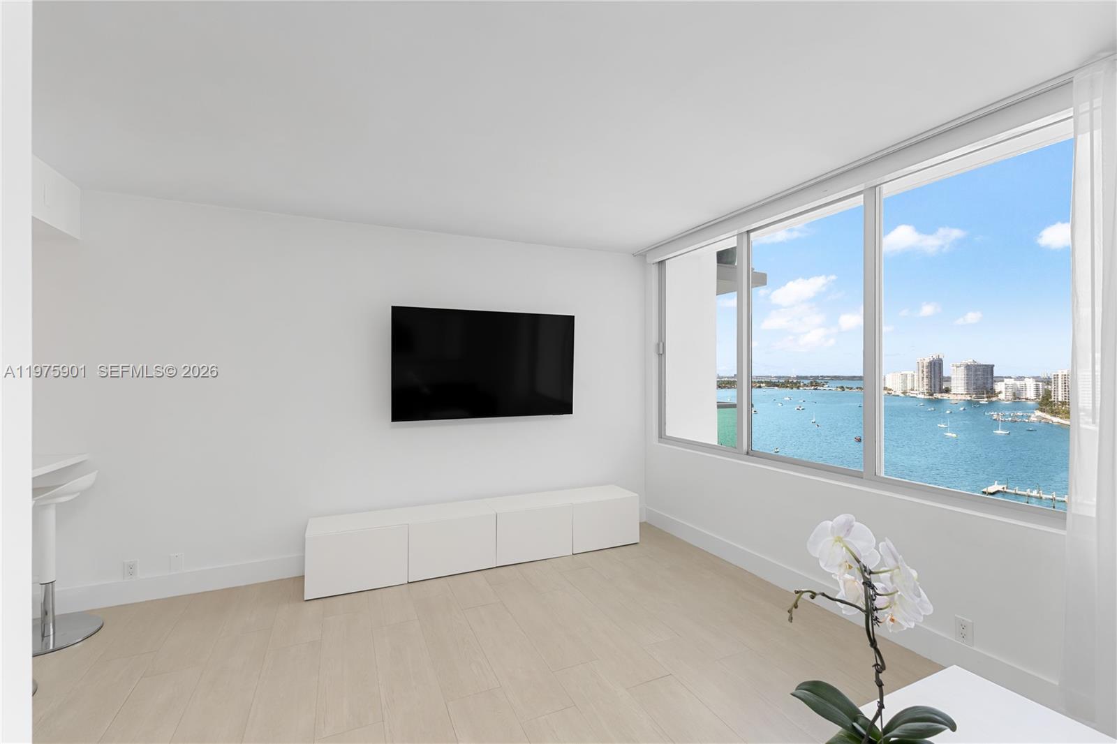 Mirador 1000 Condo