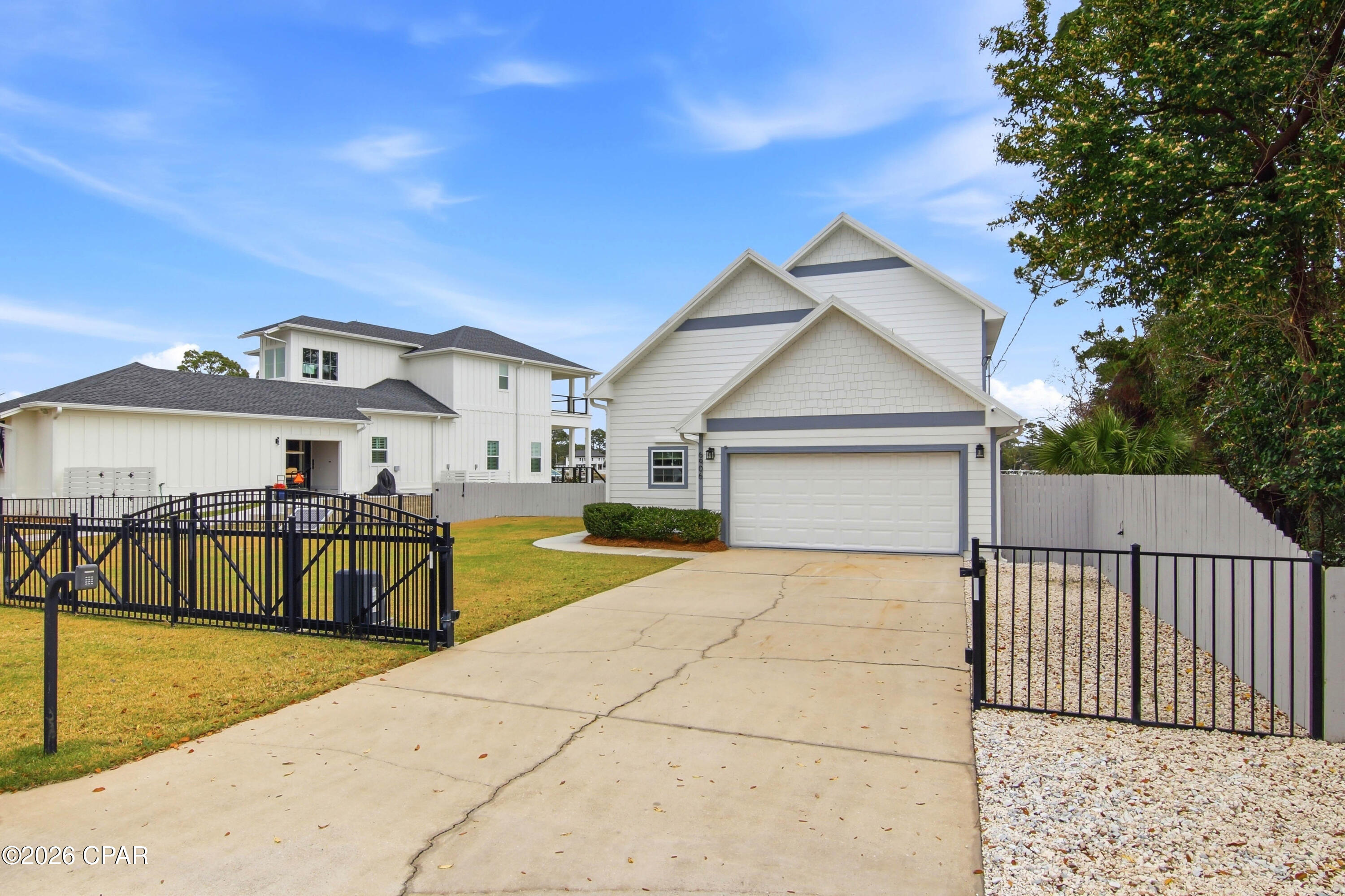 Image 2 For 6906 Lagoon Drive