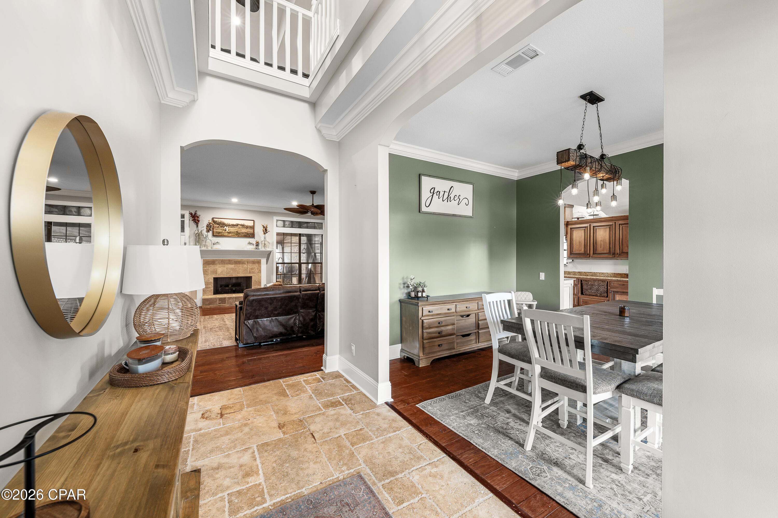 Listing photo id 12 for 203 Judy Circle