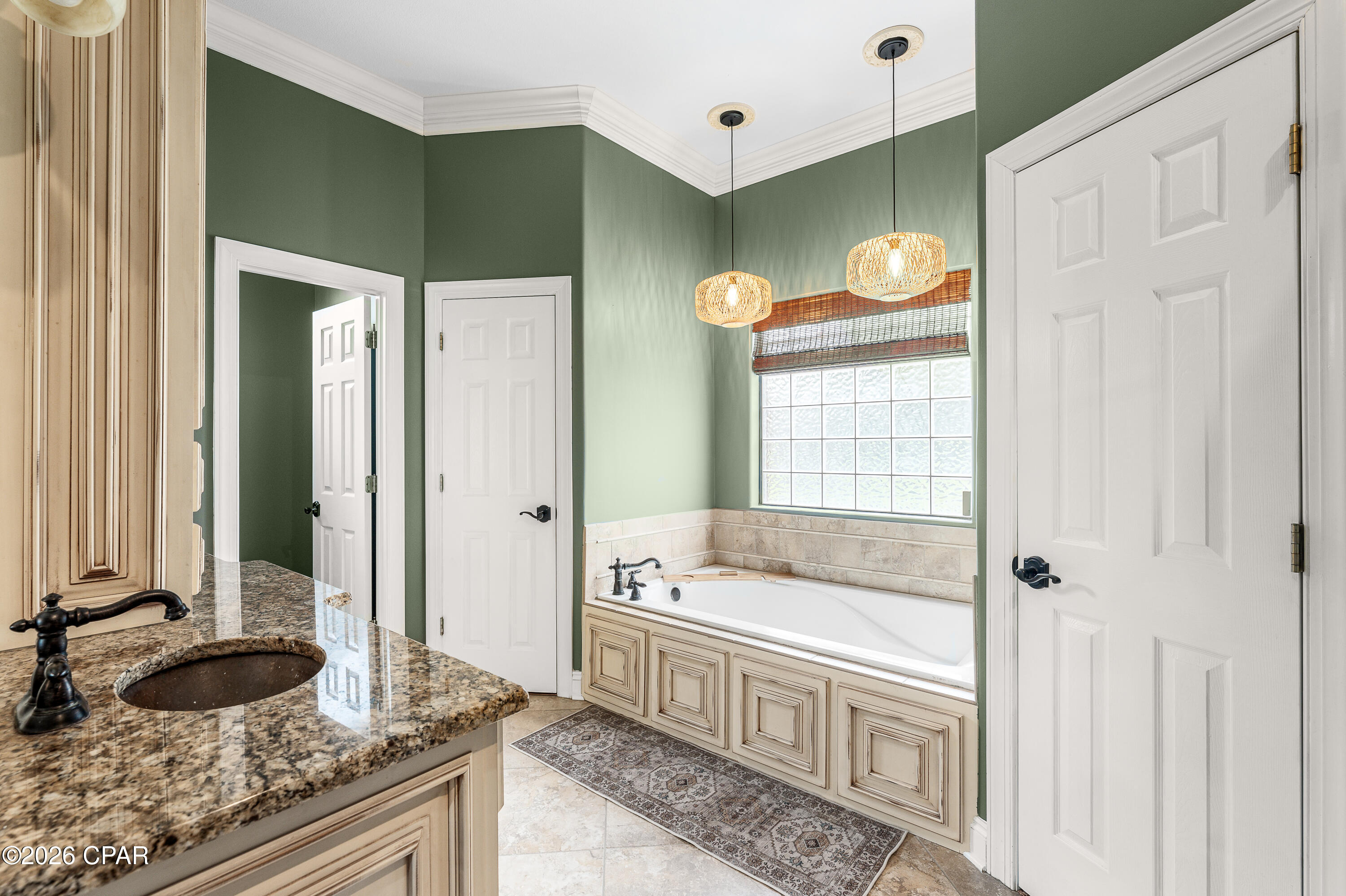 Listing photo id 16 for 203 Judy Circle