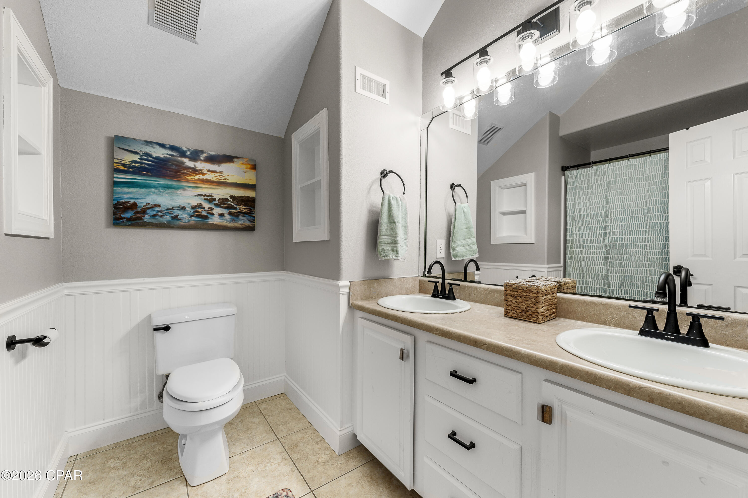 Listing photo id 28 for 203 Judy Circle