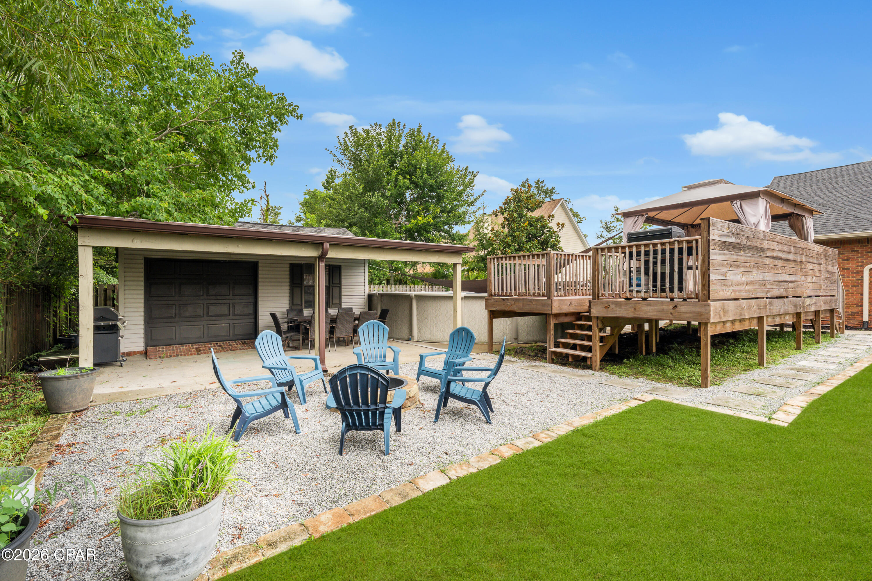 Listing photo id 36 for 203 Judy Circle