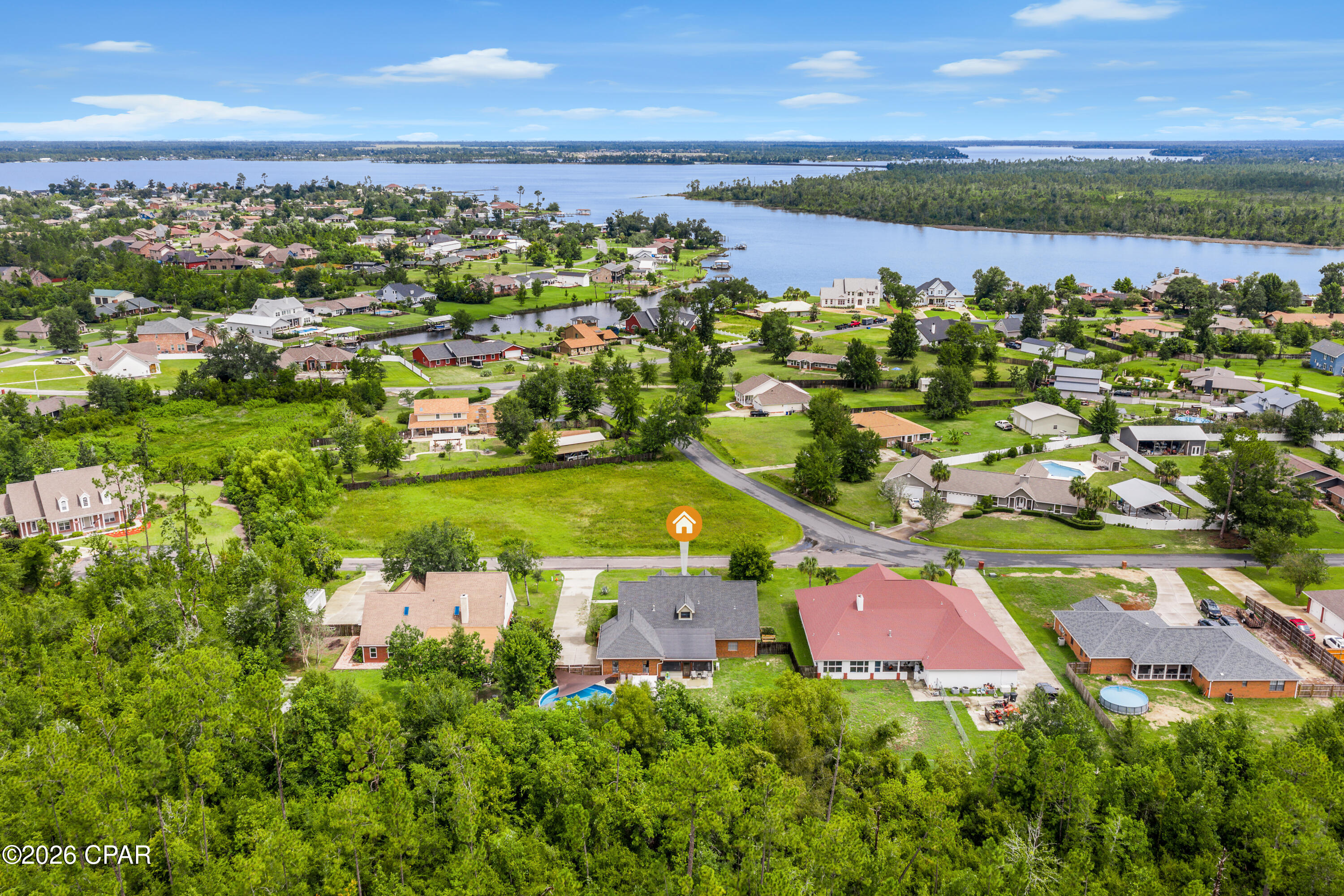 Listing photo id 40 for 203 Judy Circle