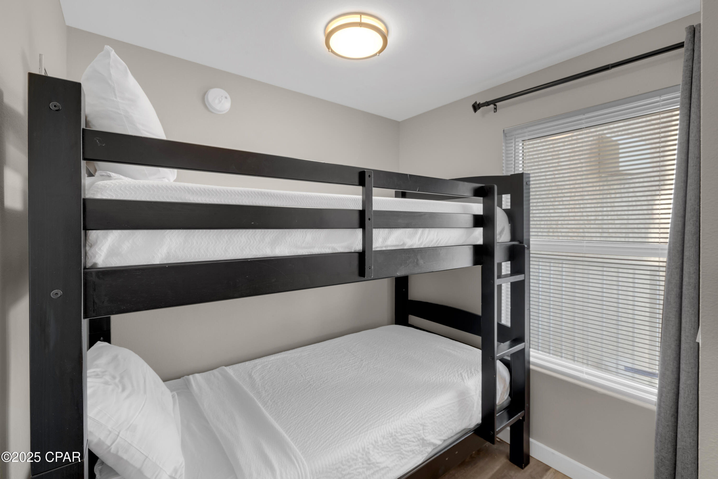 Image 10 For 9900 Thomas Drive 1817