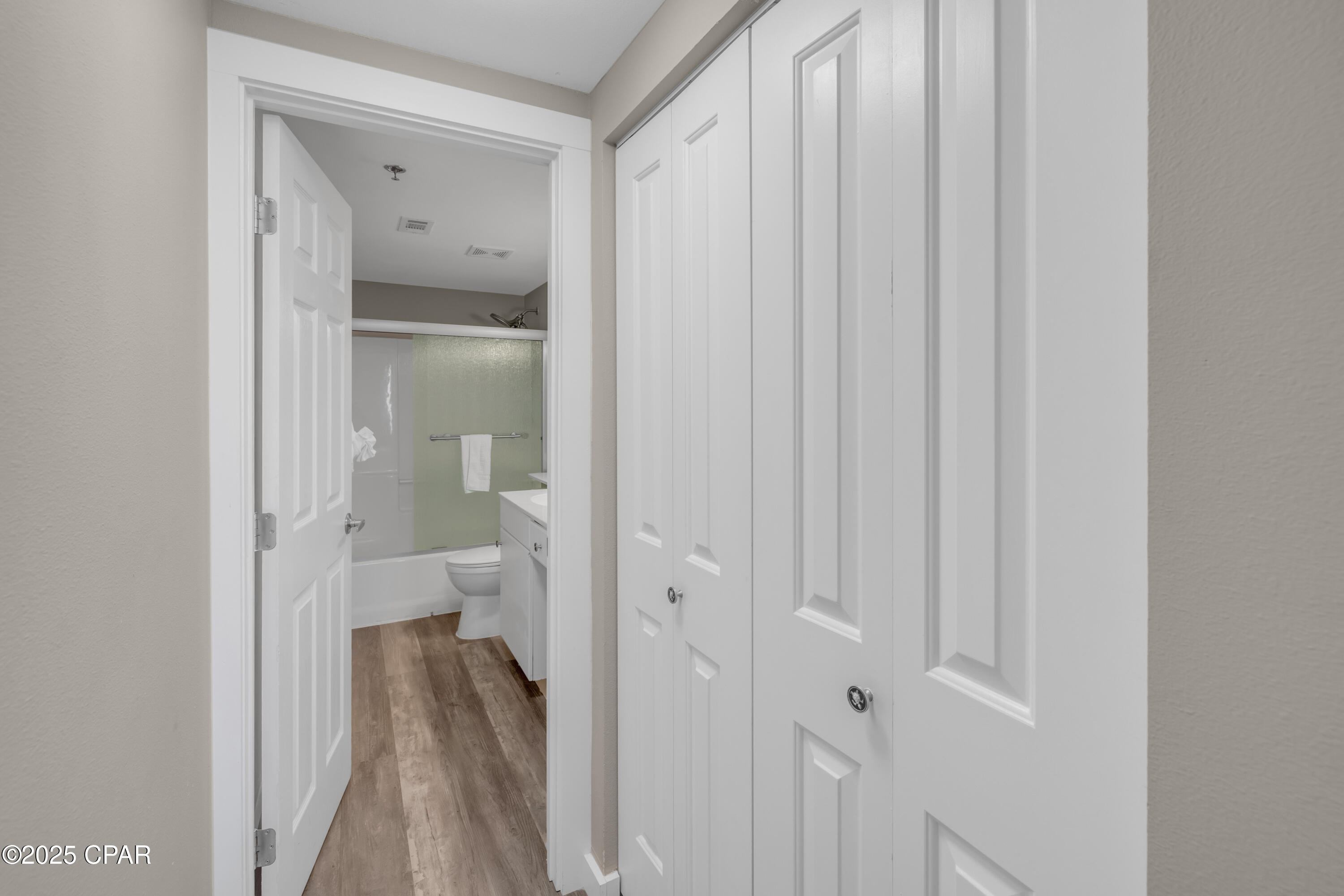 Image 25 For 9900 Thomas Drive 1817