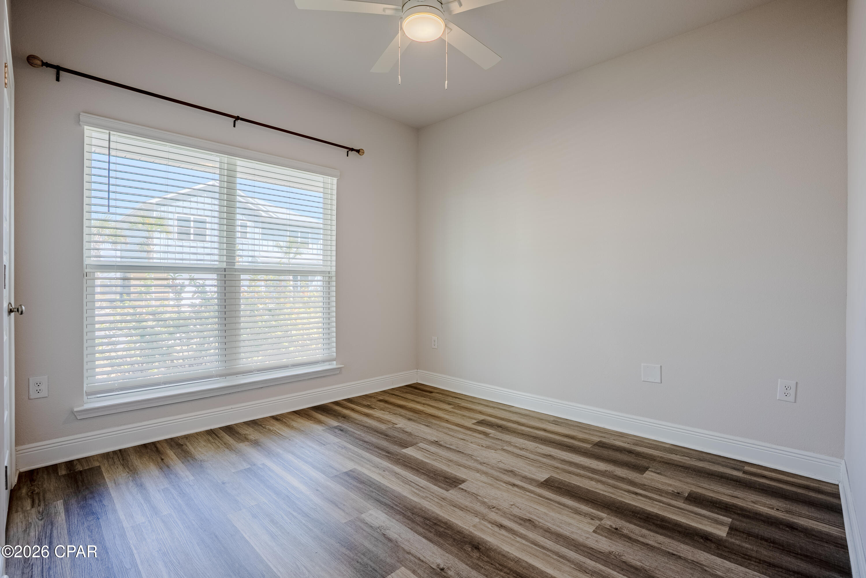 Image 39 For 350 Sea Grove Way