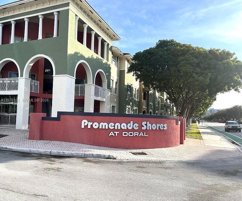 Promenade Shores At Doral