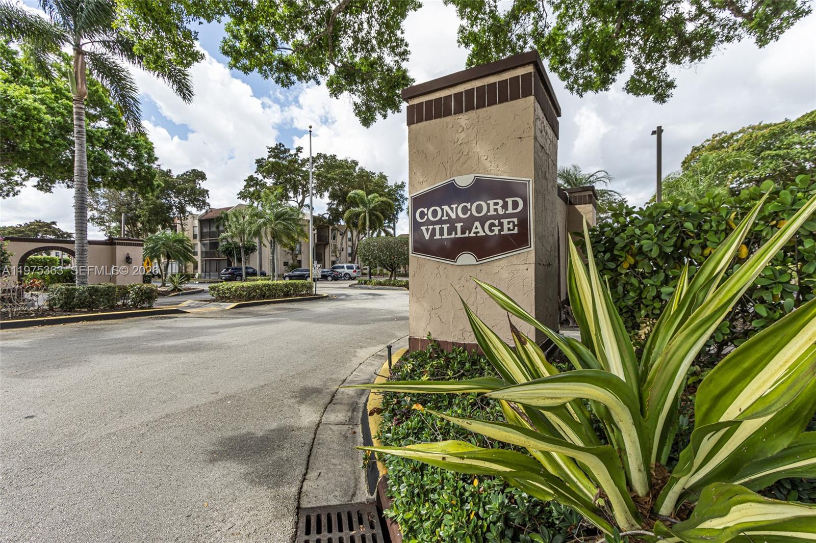 Concord Village Condomini