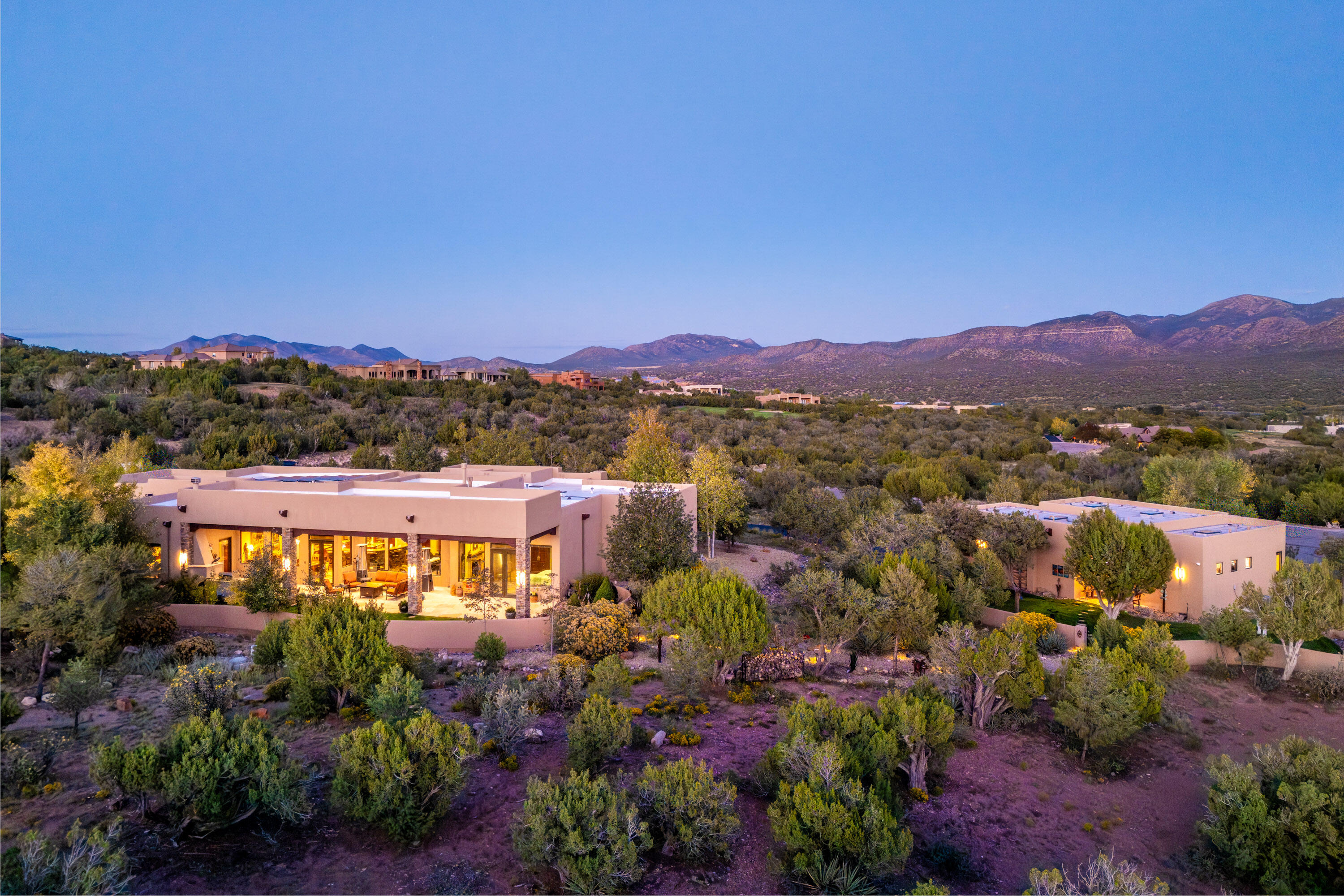 21 Broken Arrow Place