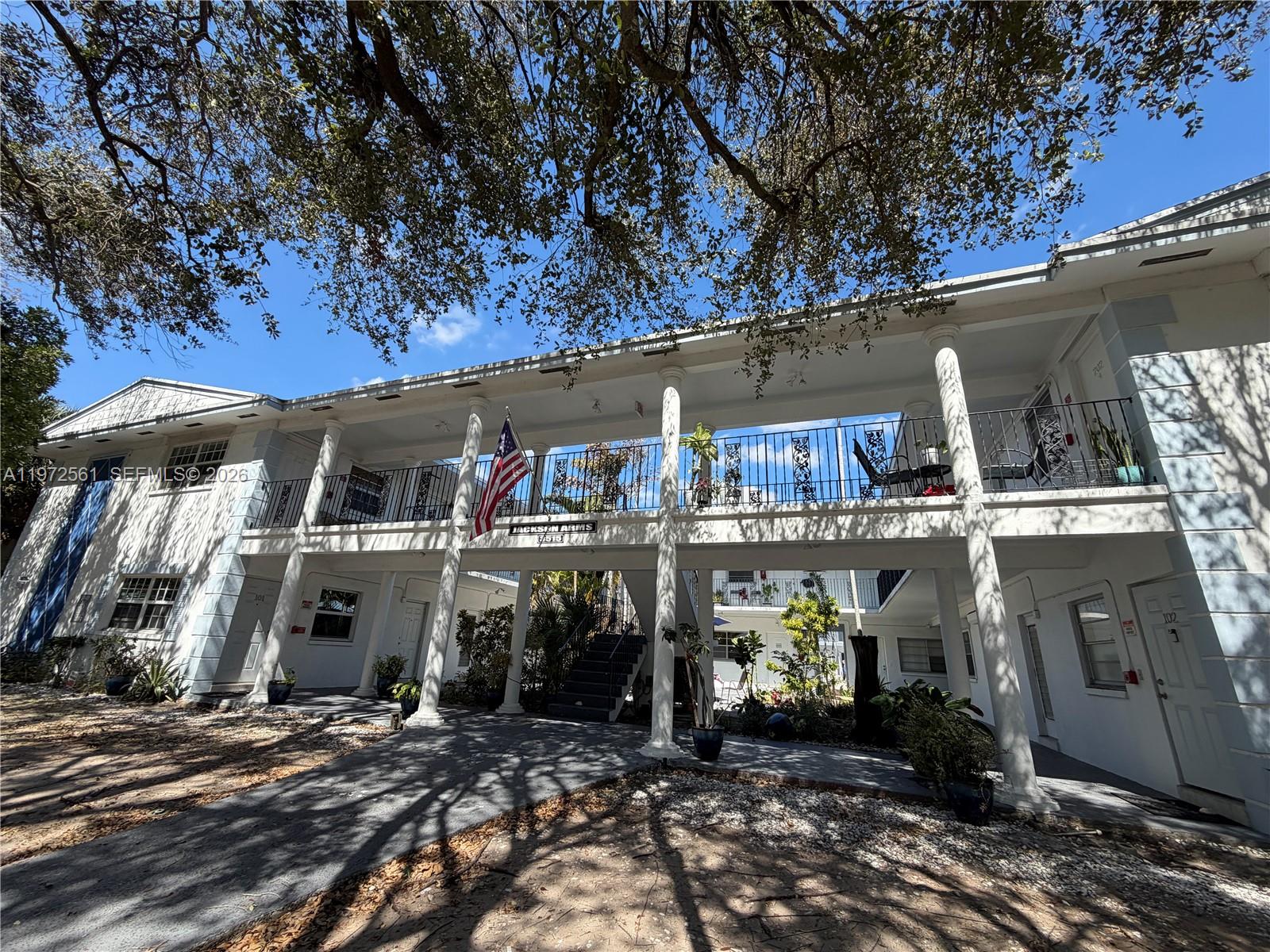 Jackson Arms Apt Condo