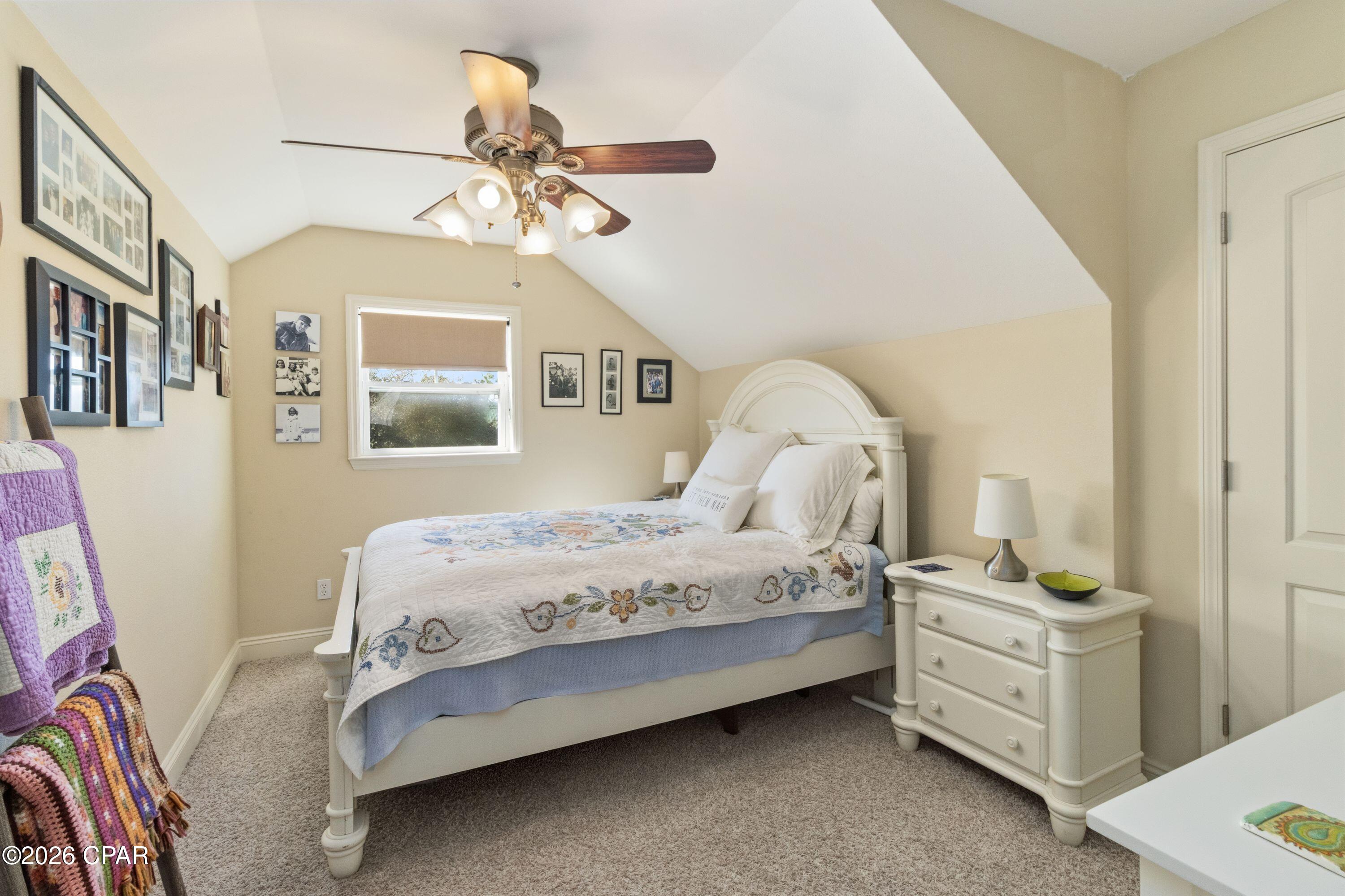 Listing photo id 25 for 126 Gulf Coast Circle