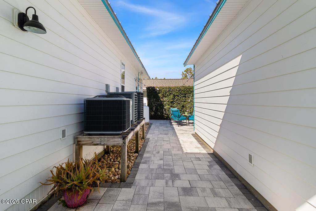 Listing photo id 52 for 126 Gulf Coast Circle