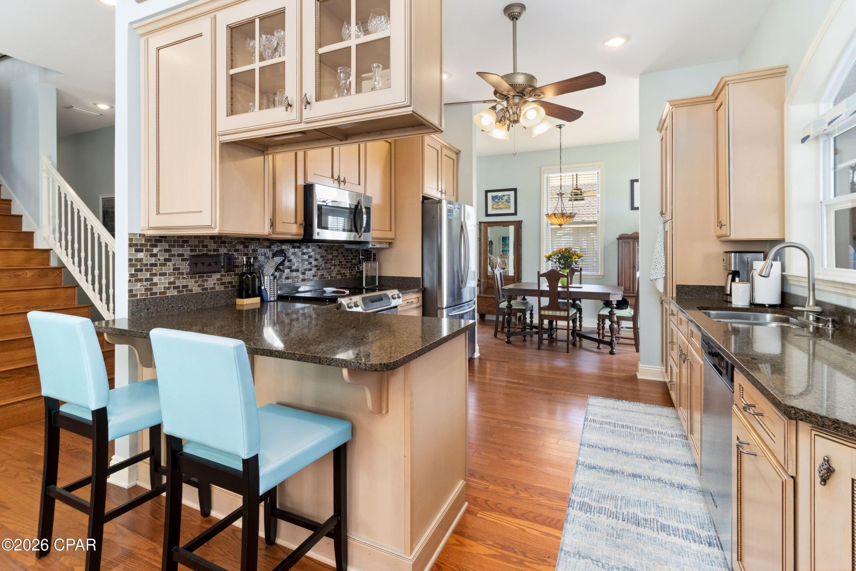 Listing photo id 8 for 126 Gulf Coast Circle