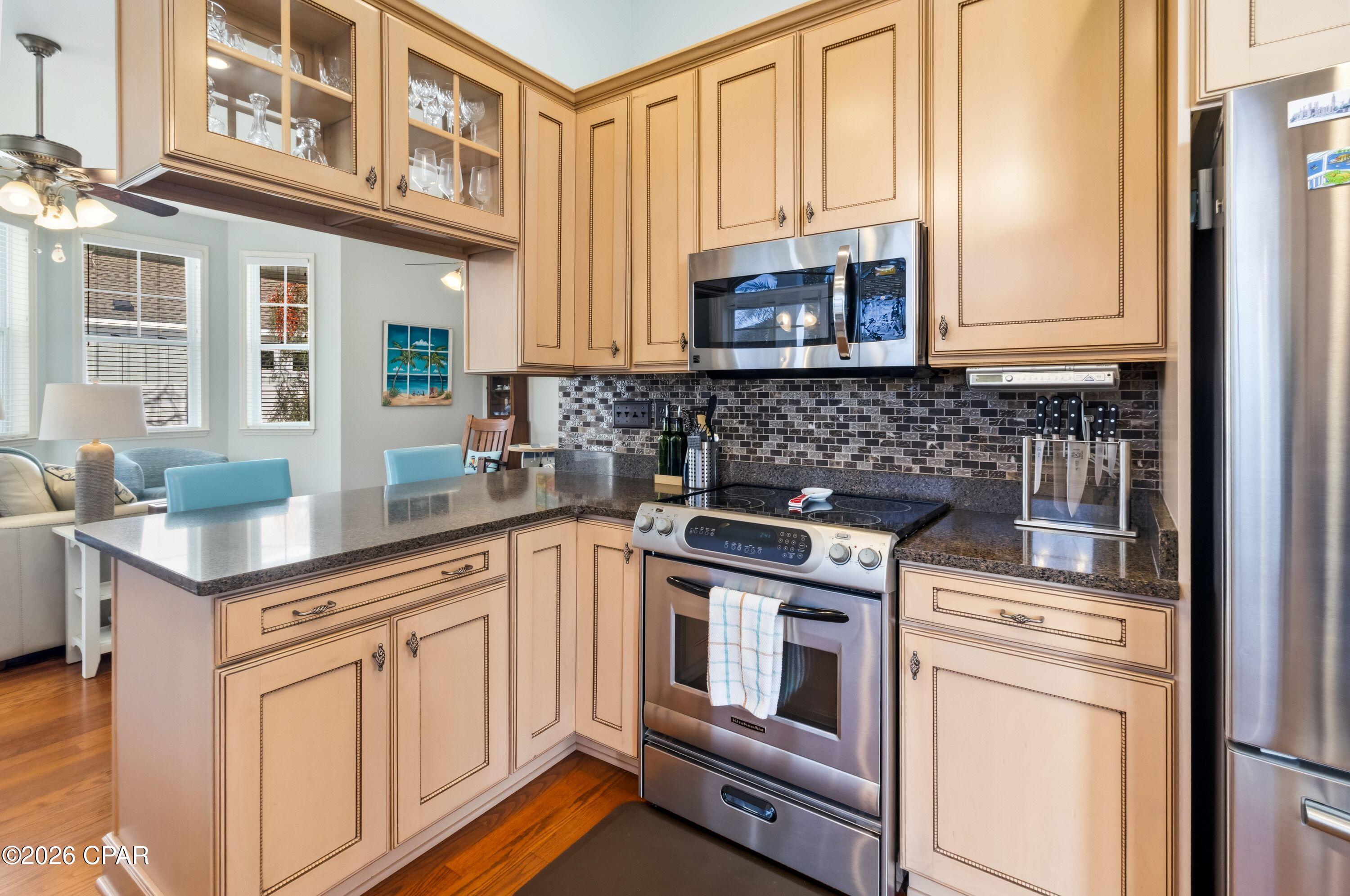 Listing photo id 9 for 126 Gulf Coast Circle