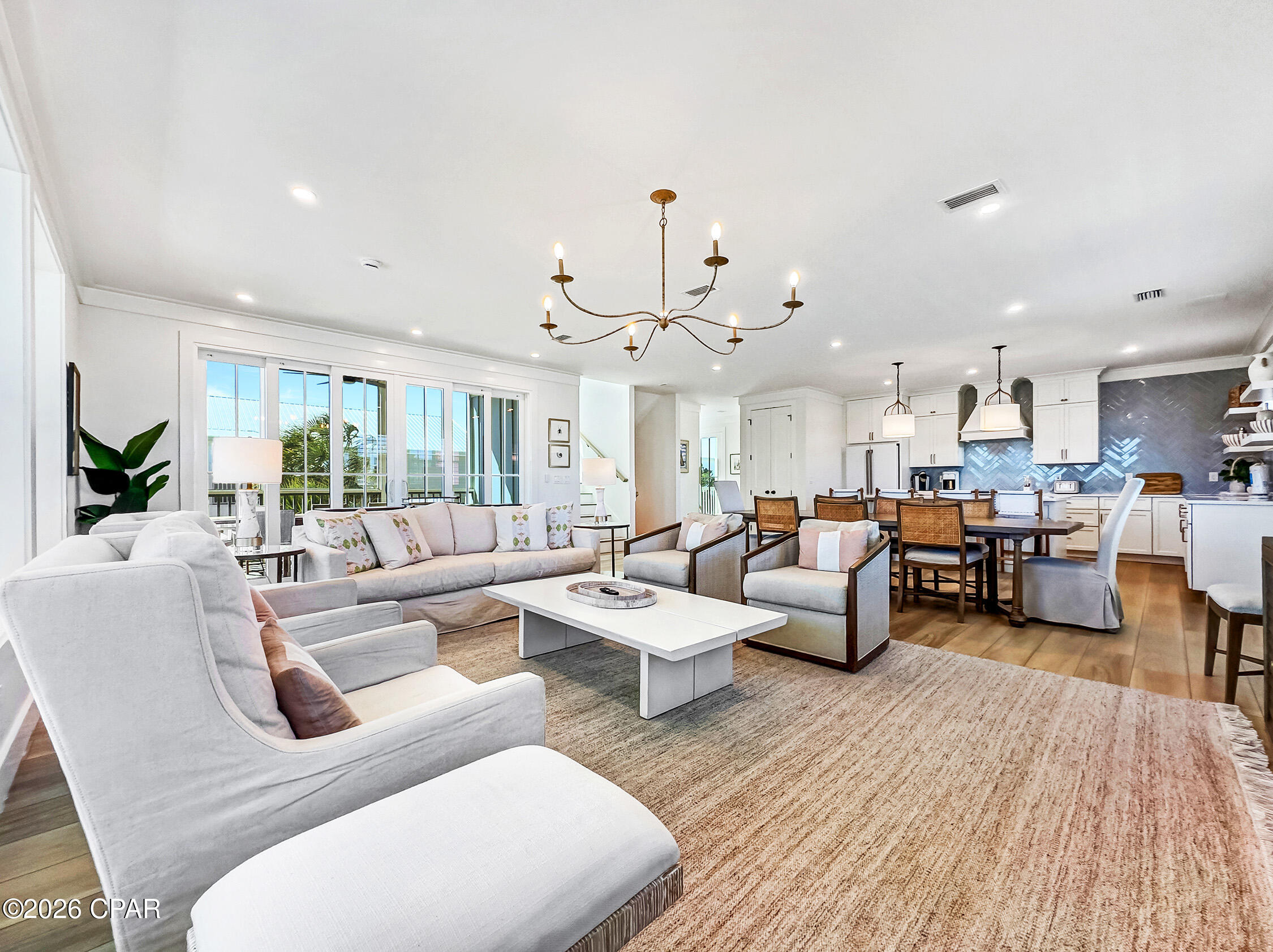 Listing photo id 10 for 104 35th Street