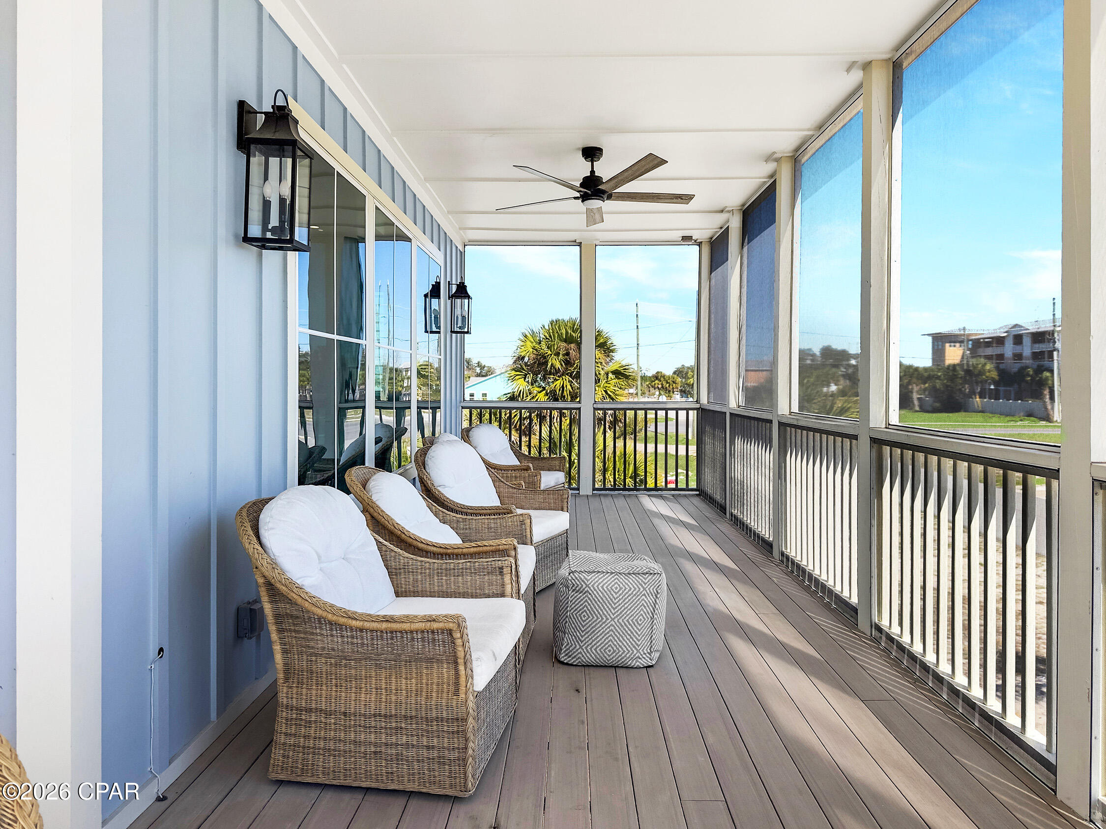 Listing photo id 14 for 104 35th Street