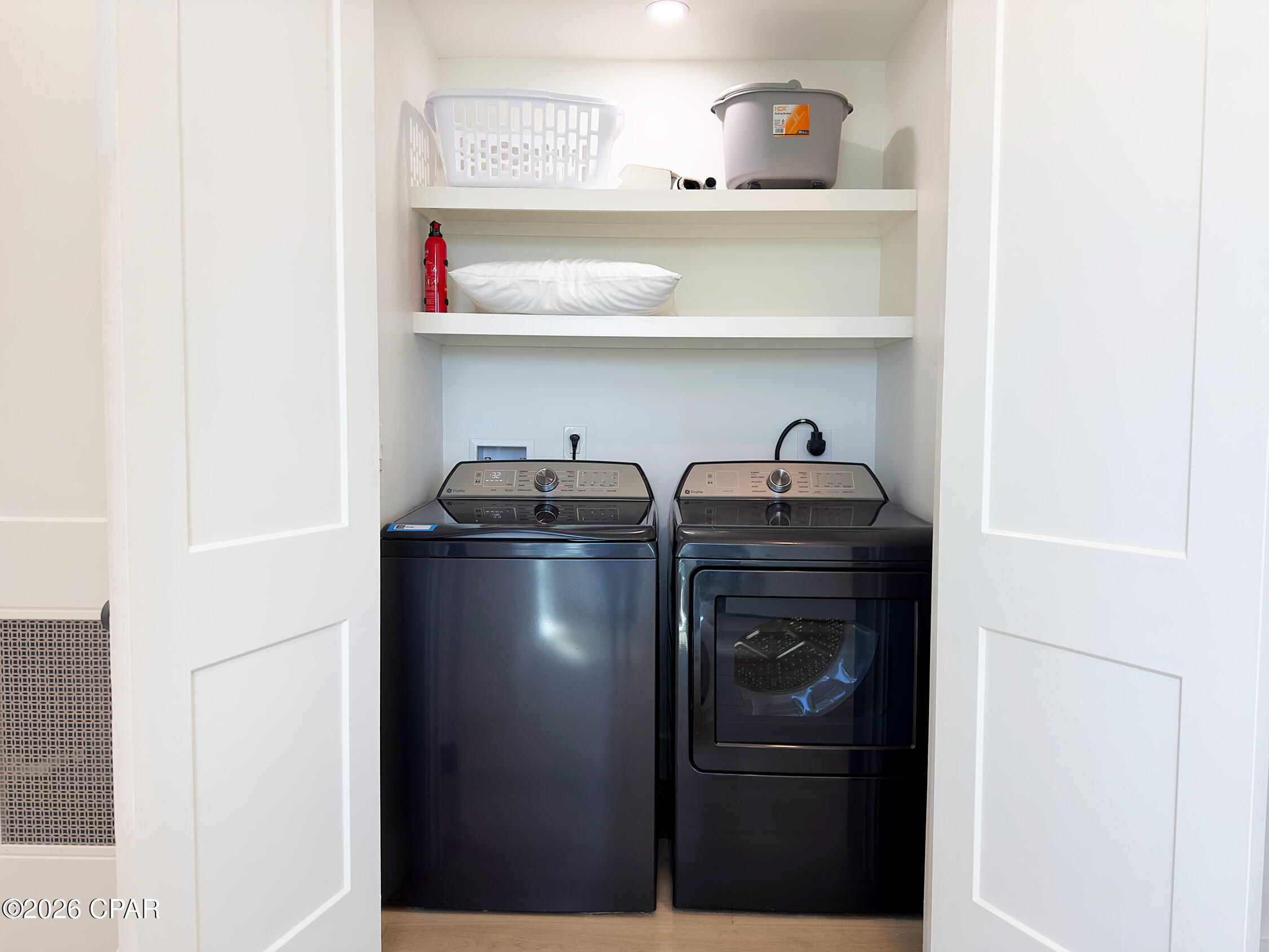 Listing photo id 16 for 104 35th Street