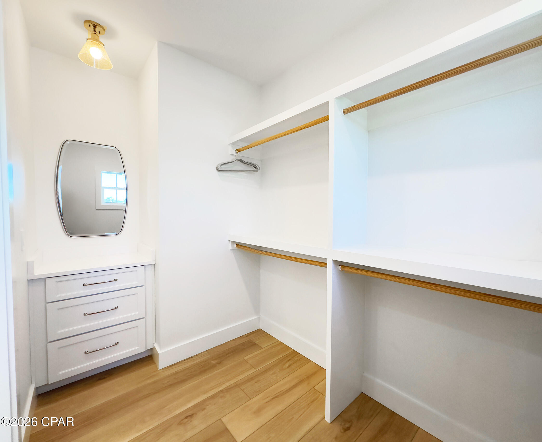 Listing photo id 36 for 104 35th Street