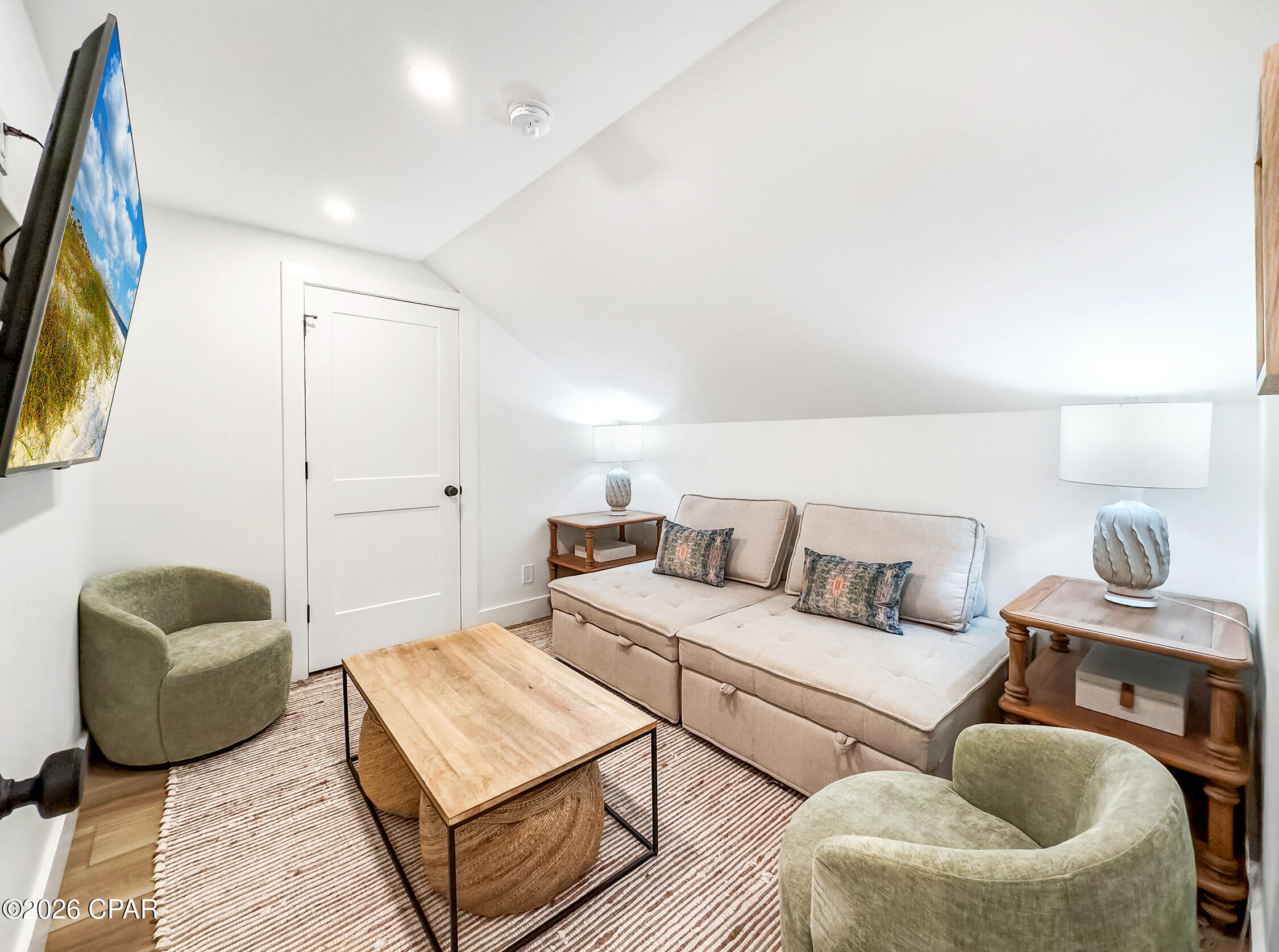 Image 43 For 104 35th Street