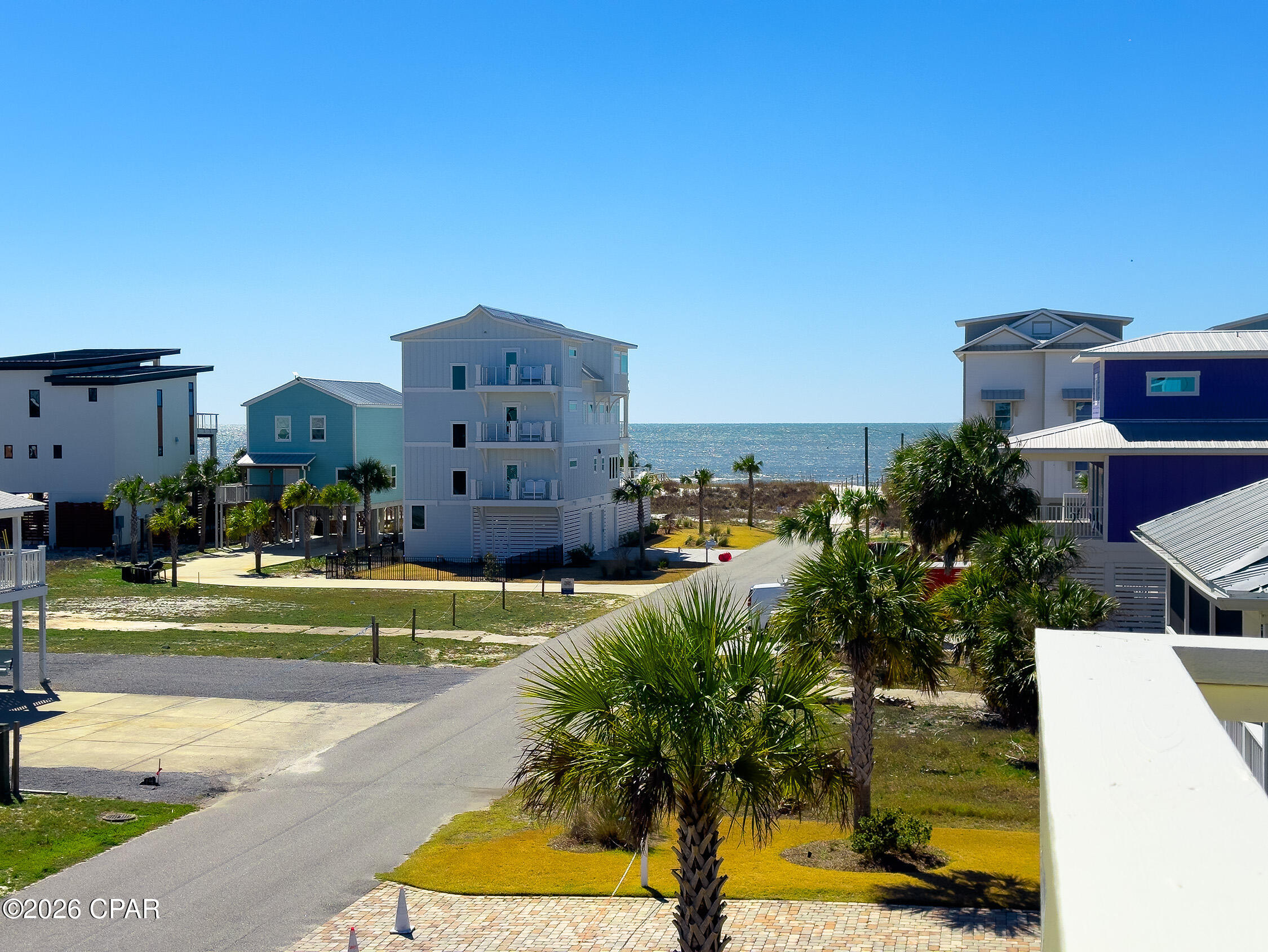 Listing photo id 48 for 104 35th Street