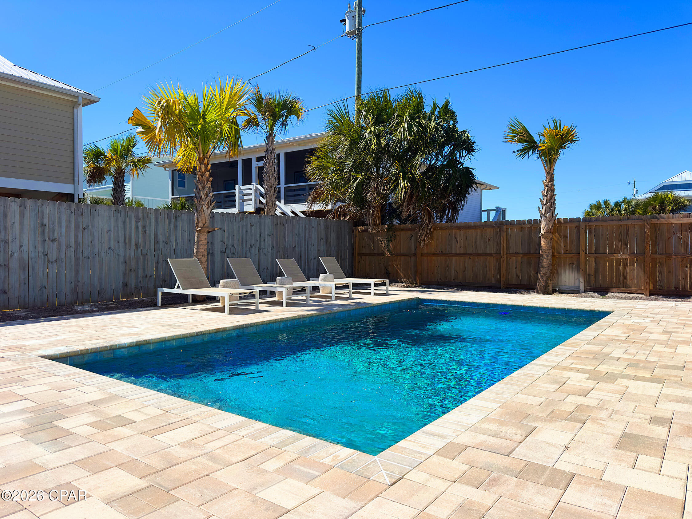 Listing photo id 52 for 104 35th Street