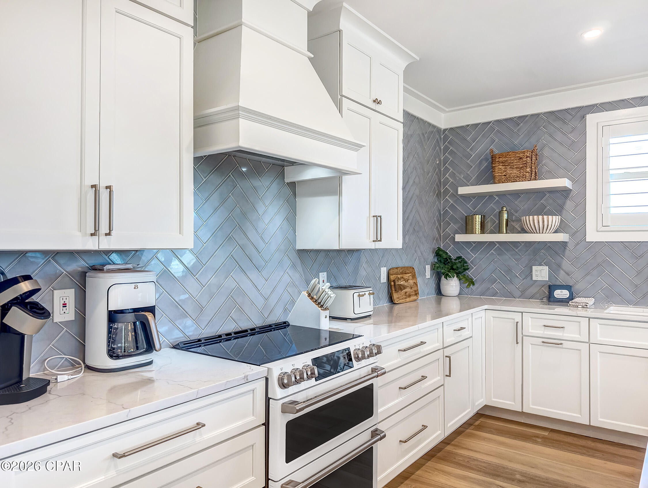 Listing photo id 8 for 104 35th Street